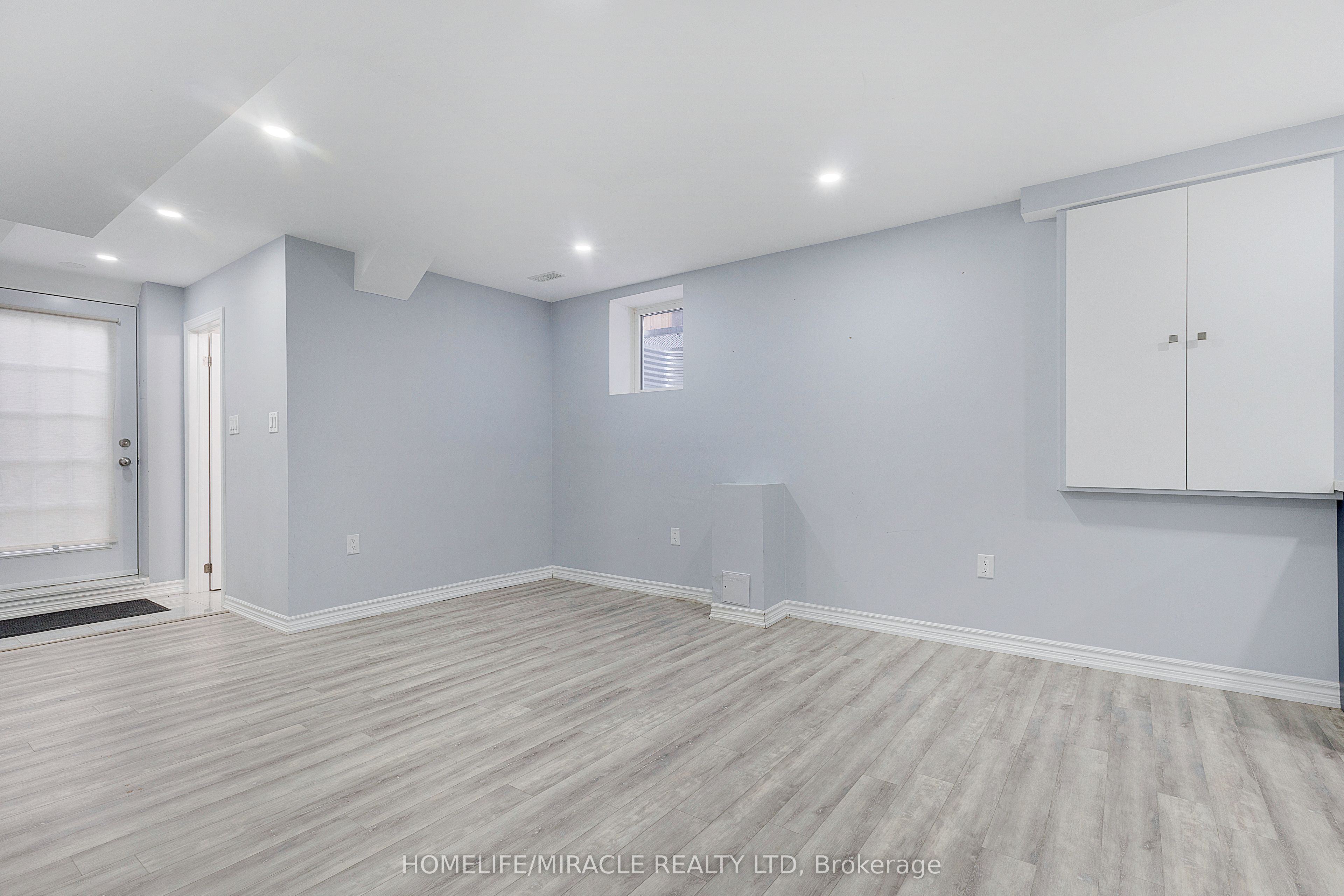 Unit Bsmt - 106 Dolobram Trail, Brampton 5