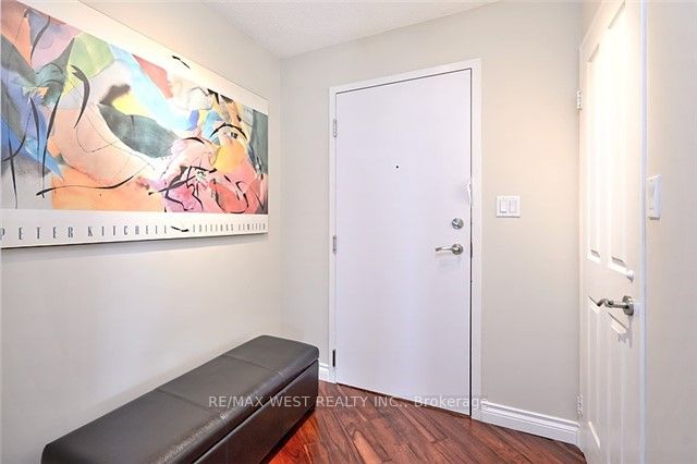 Unit 314 - 2261 Lake Shore Boulevard W, Etobicoke 3
