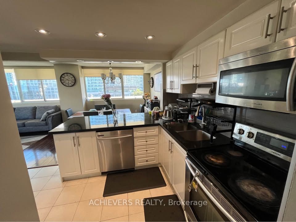 Unit 507 - 3590 Kaneff Crescent, Mississauga 3