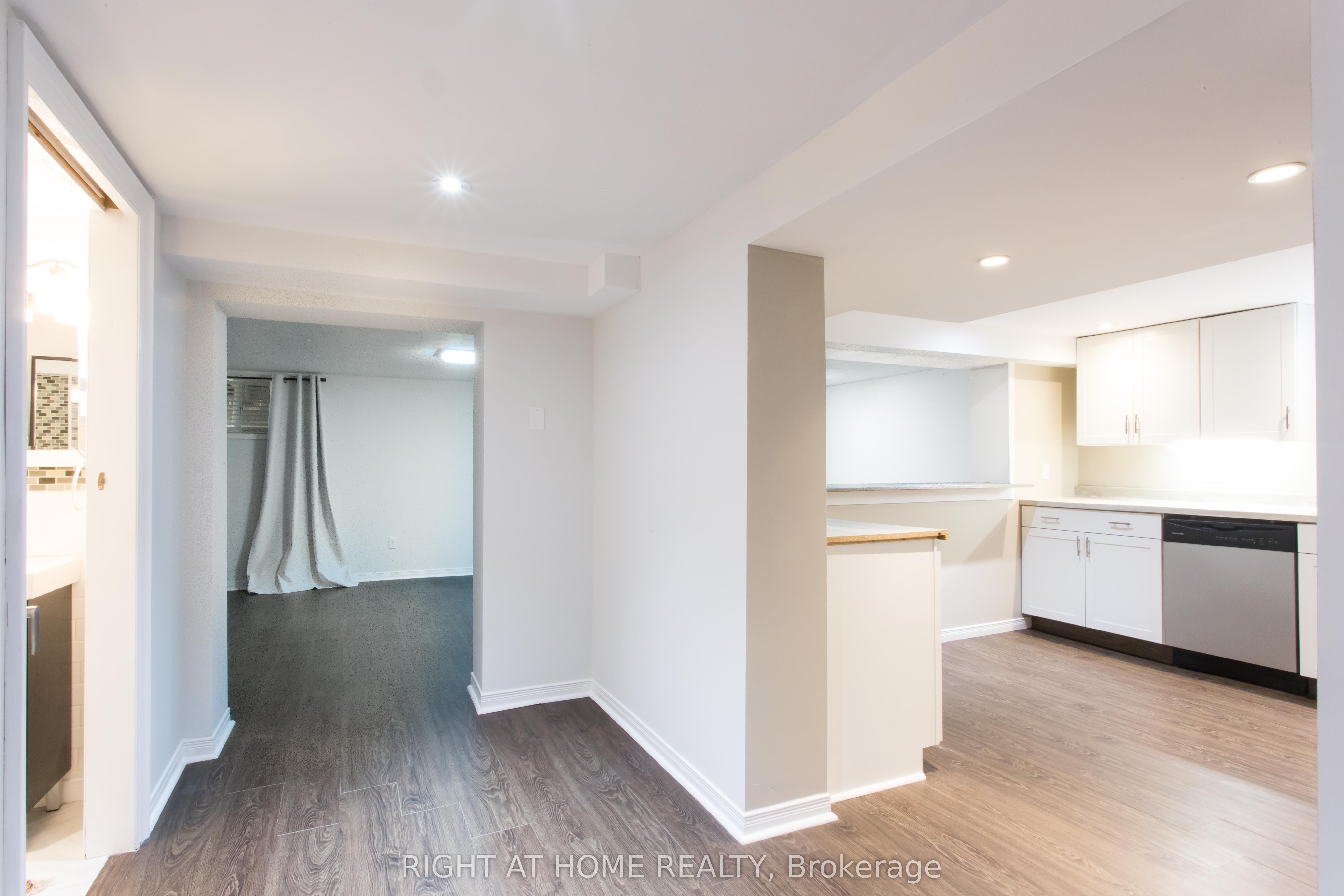 Unit BSMT - 30 Northampton Drive, Etobicoke 4