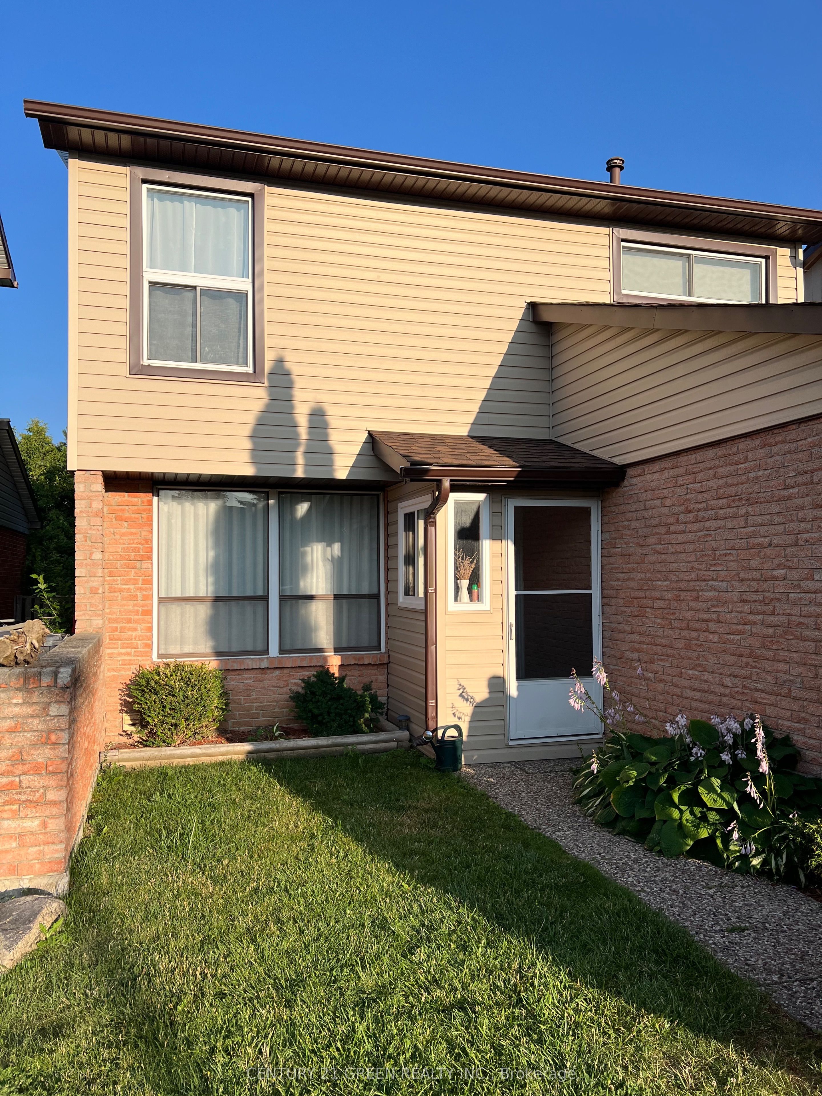 51 Cowan Road, Brampton 2