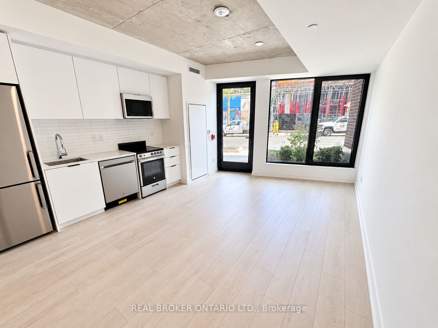 Unit 103 - 1 Vine Avenue, Toronto 4