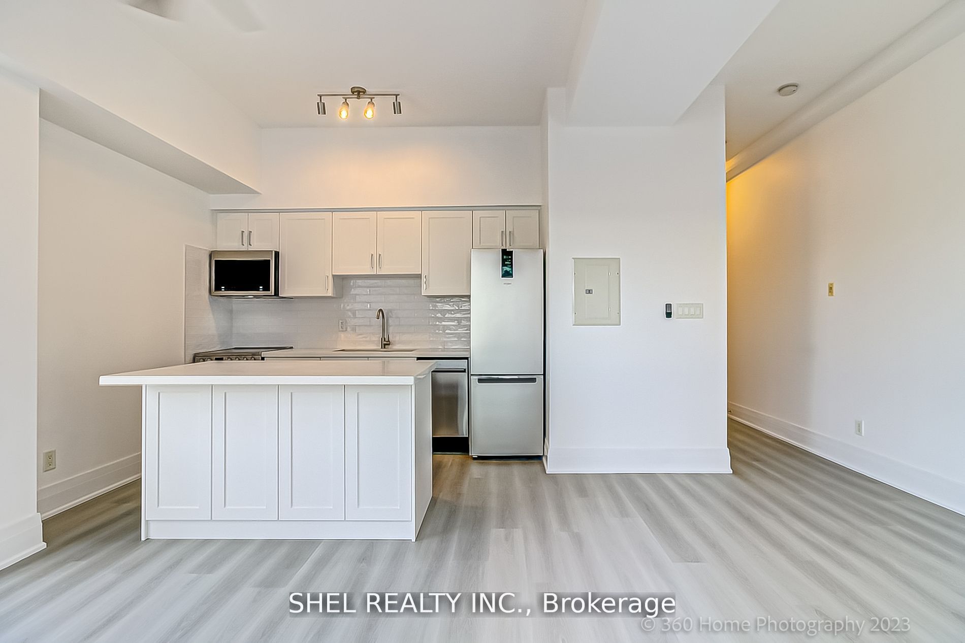 Unit 321 - 2464 Weston Road W, Toronto 5