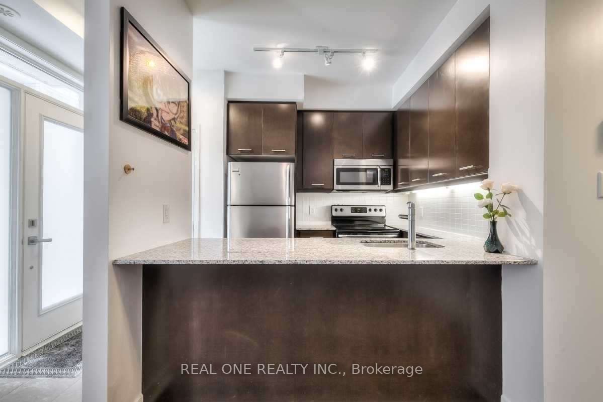 Unit 23 C - 370 Square One Drive, Mississauga 4