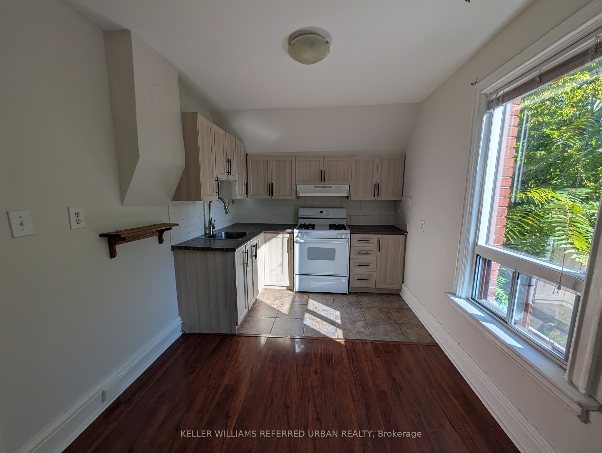 Unit Upper - 591 Jane Street, Toronto 2