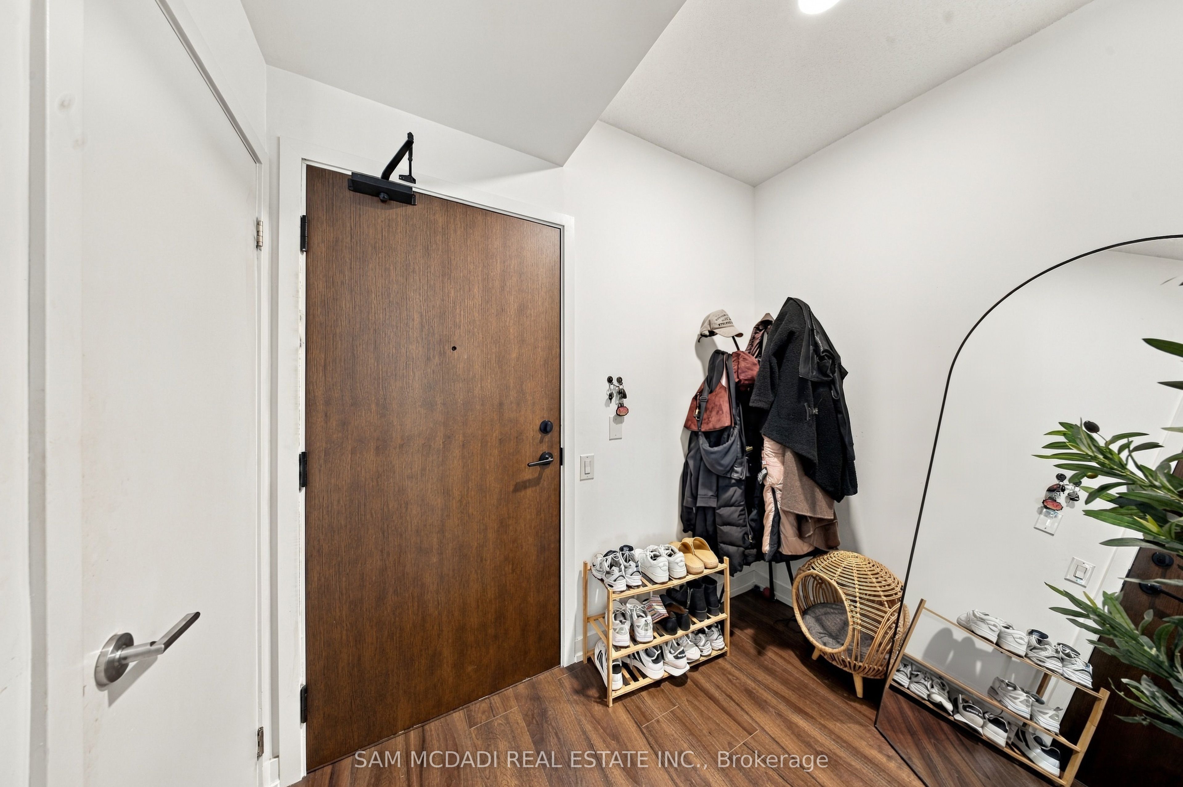 Unit 3702 - 4065 Confederation Parkway, Mississauga 5