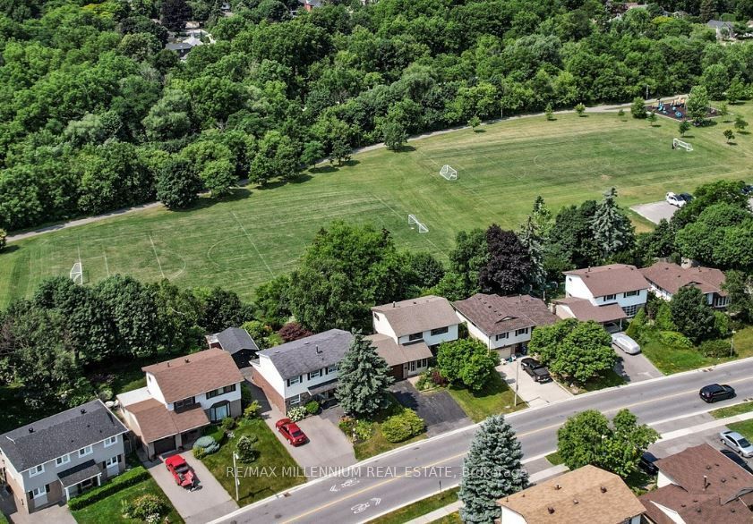 61 Centre Street S, Brampton 3