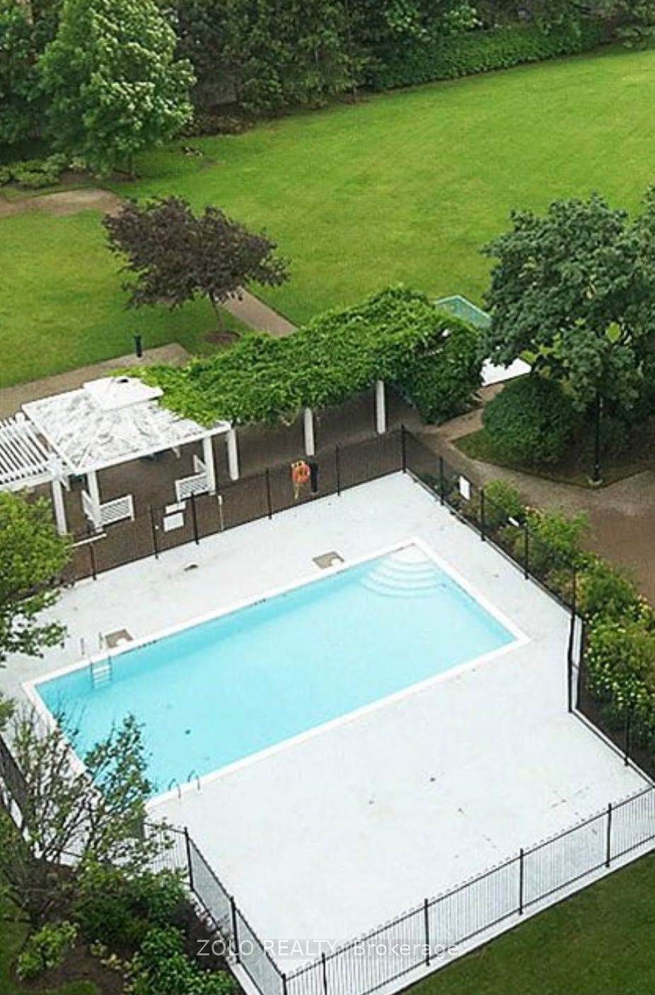 550 Webb Drive, Mississauga 2