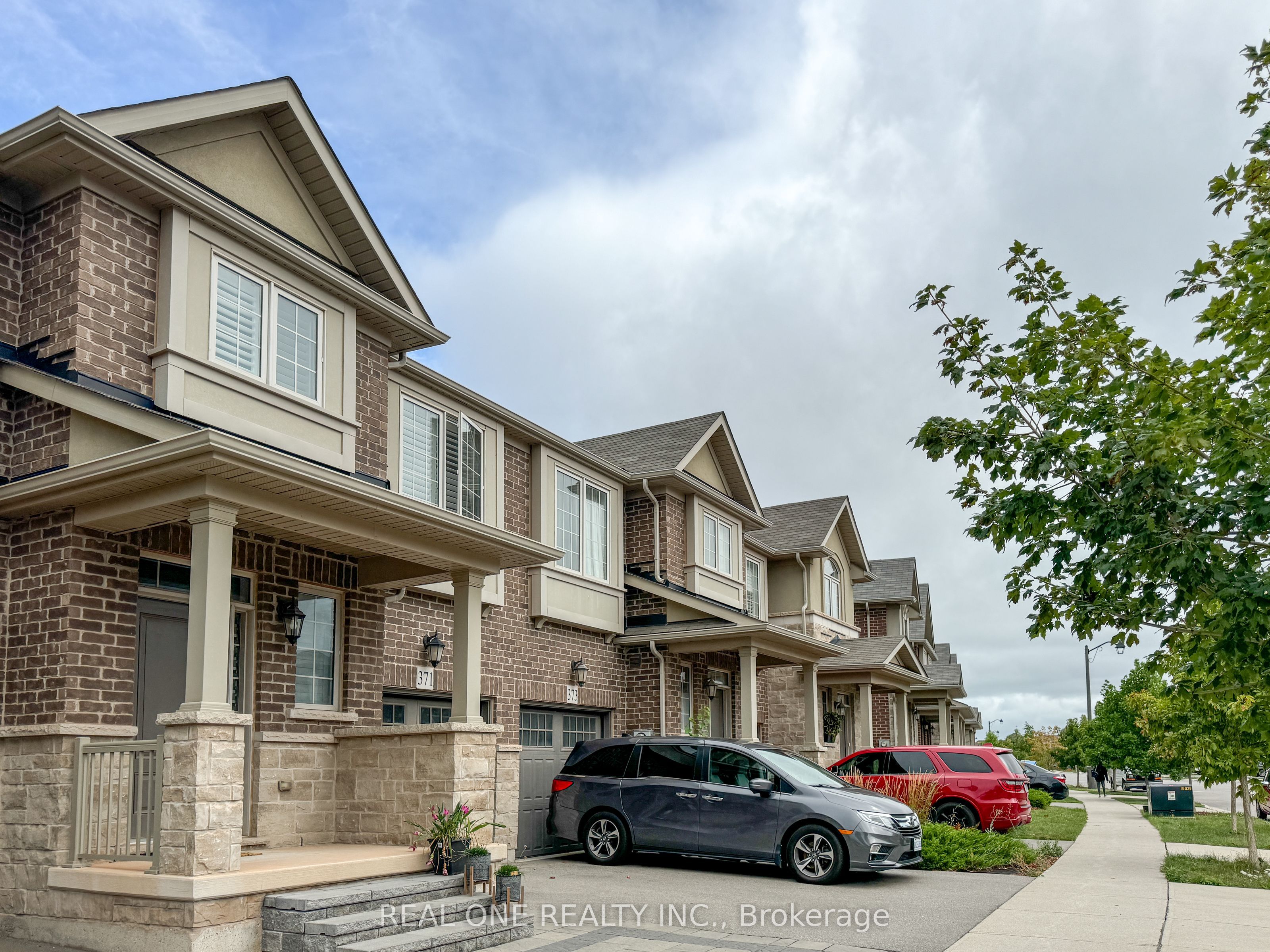 371 Wheat Boom Drive, Oakville 2