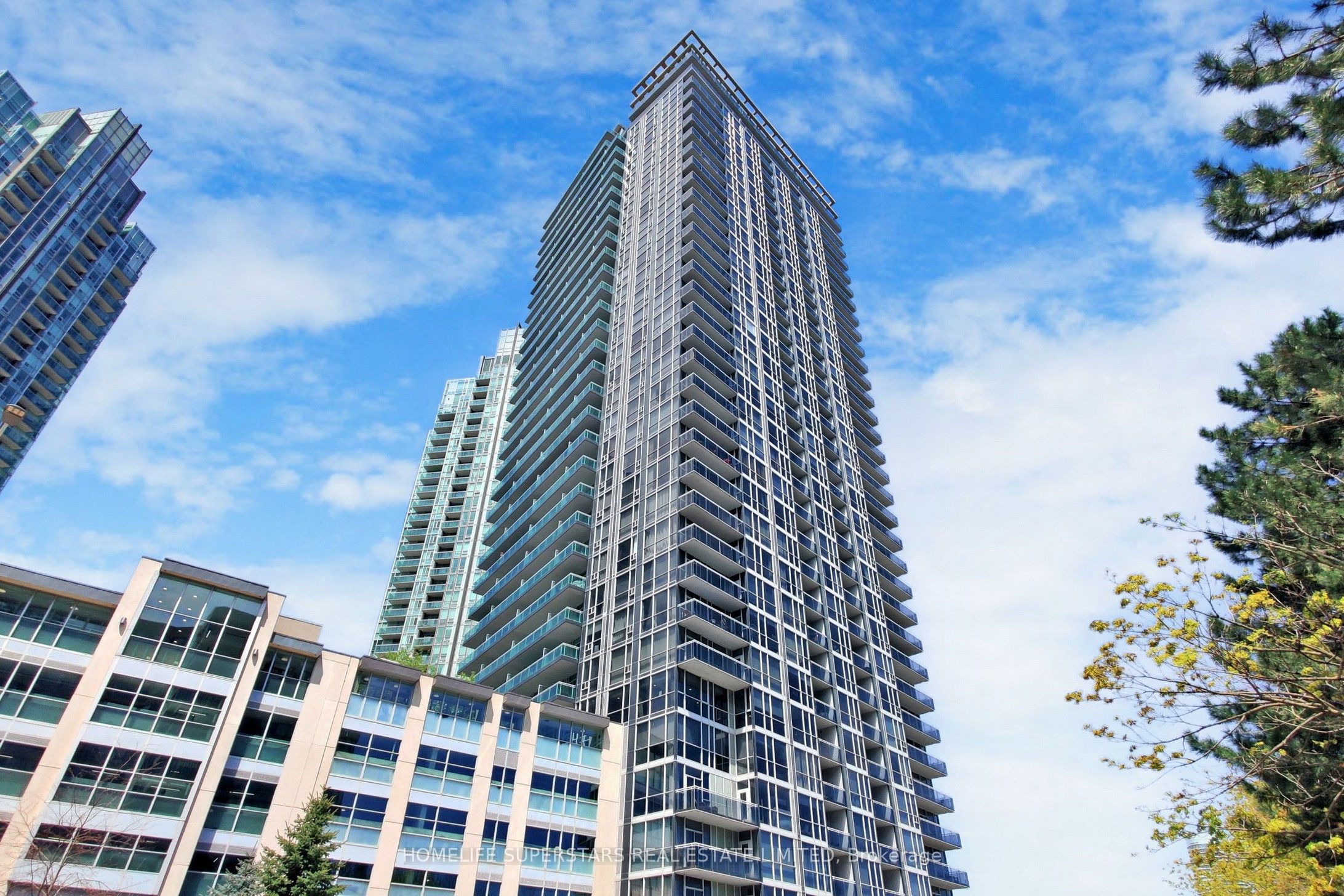 Unit 1013 - 223 Webb Drive, Mississauga 2