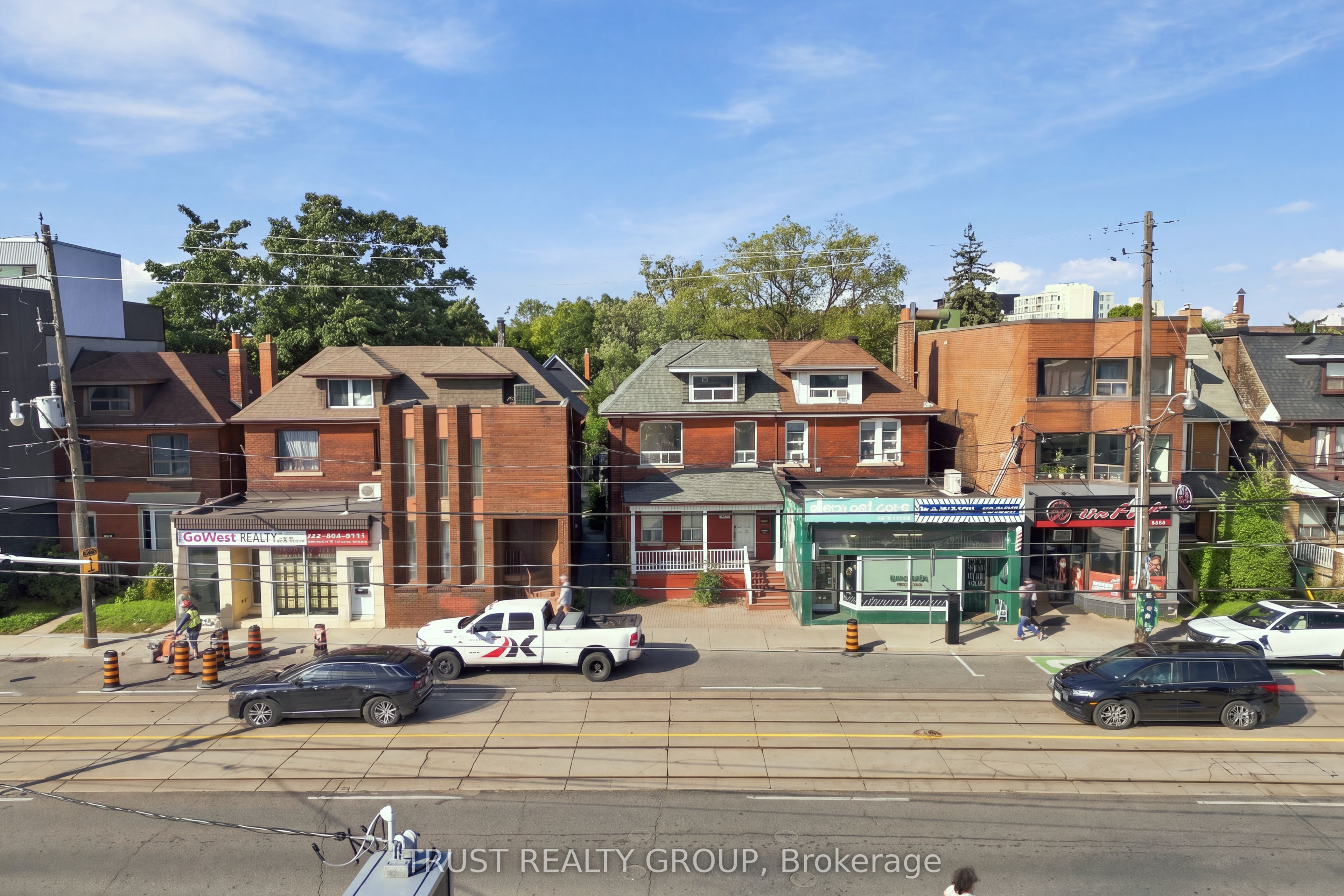 Unit Main & Basement - 2279 Dundas Street W, Toronto 4