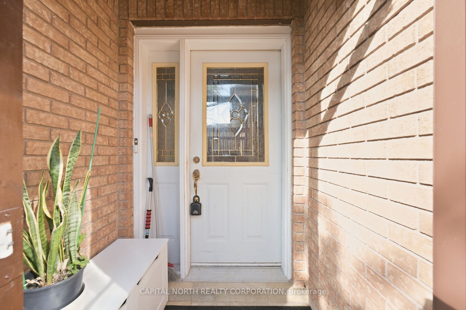 Unit 3 - 211 Epsom Downs Drive, North York 4