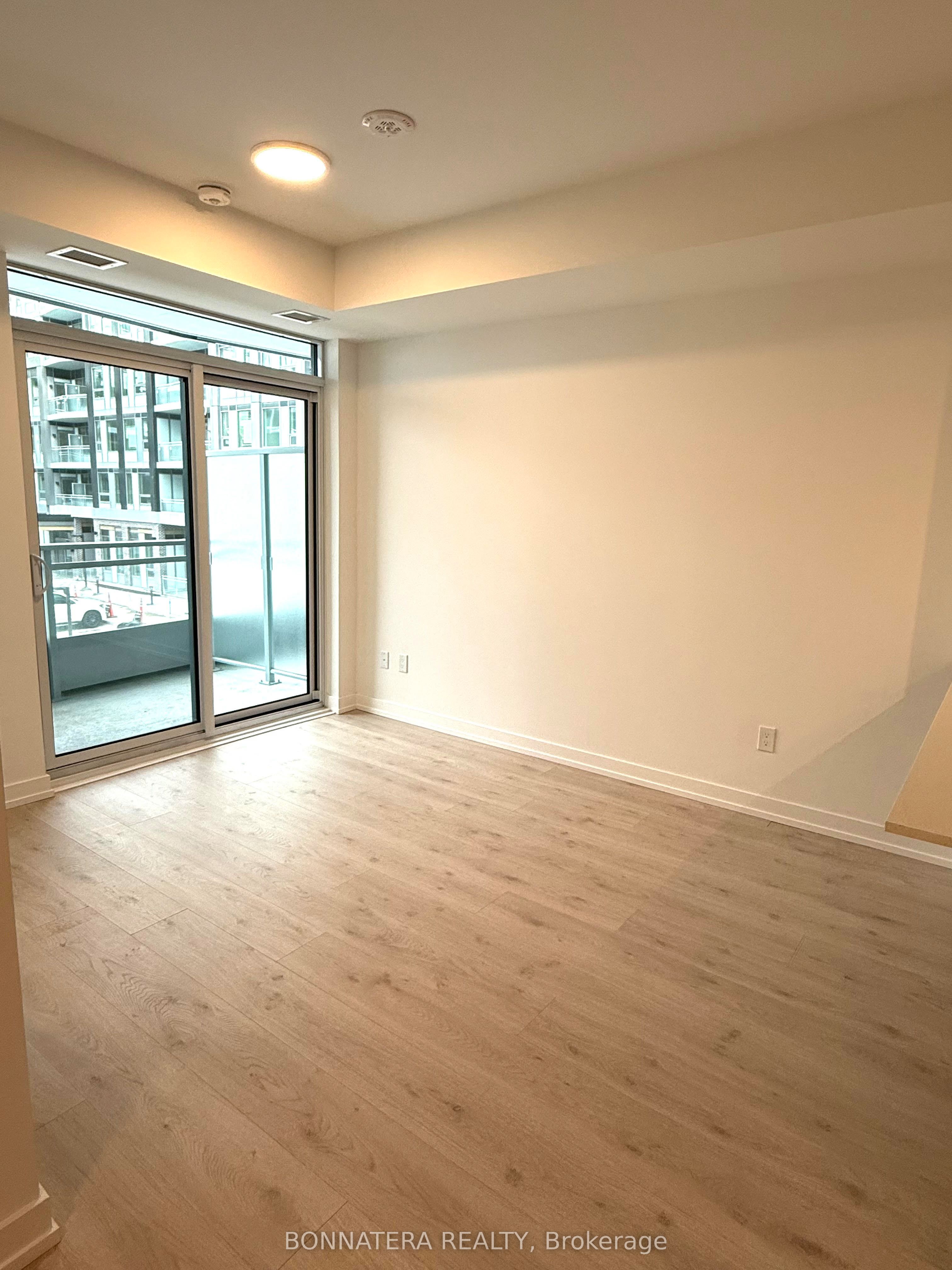 Unit 248 - 2501 Saw Whet Boulevard, Oakville 5