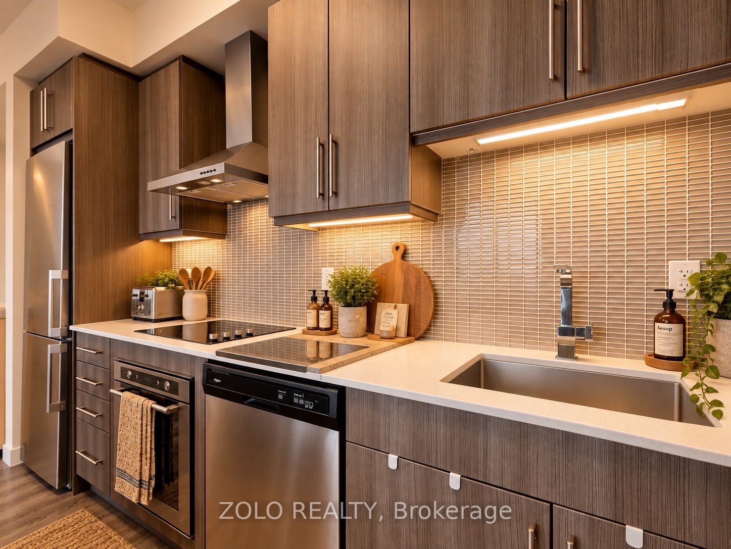 Unit 201 - 2093 Fairview Street, Burlington 3
