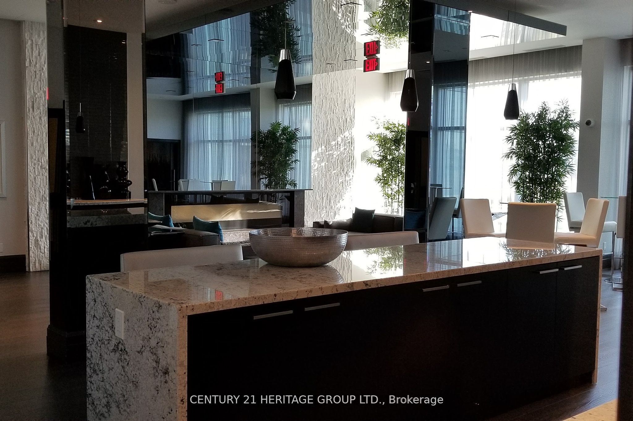 Unit 1706 - 55 Speers Road, Oakville 2