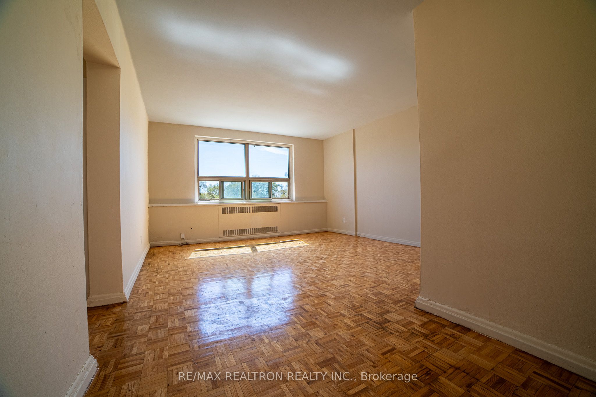 Unit 303 - 2355 Lake Shore Boulevard W, Etobicoke 3