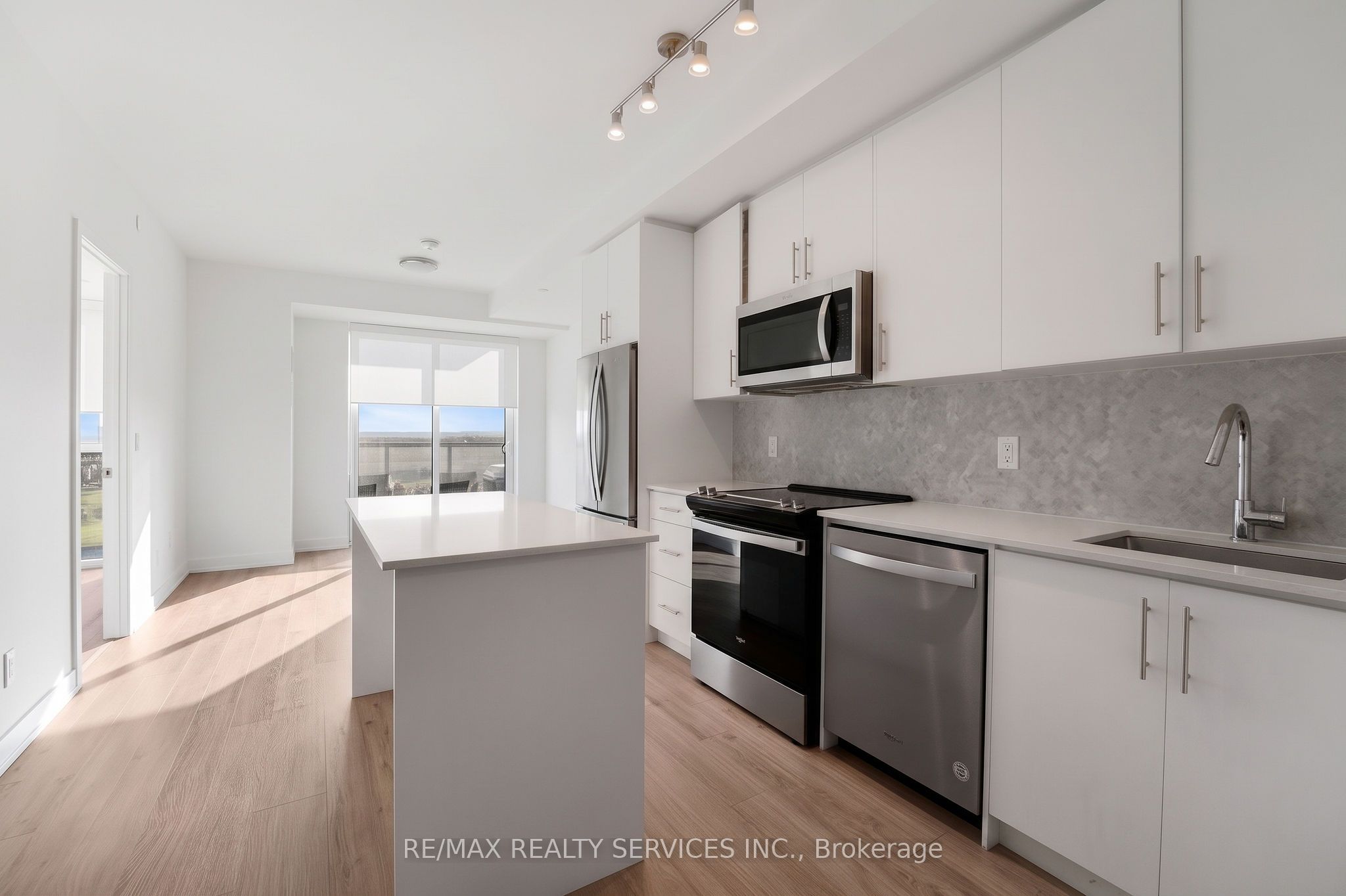 Unit 1304 - 345 Wheat Boom Drive, Oakville 4