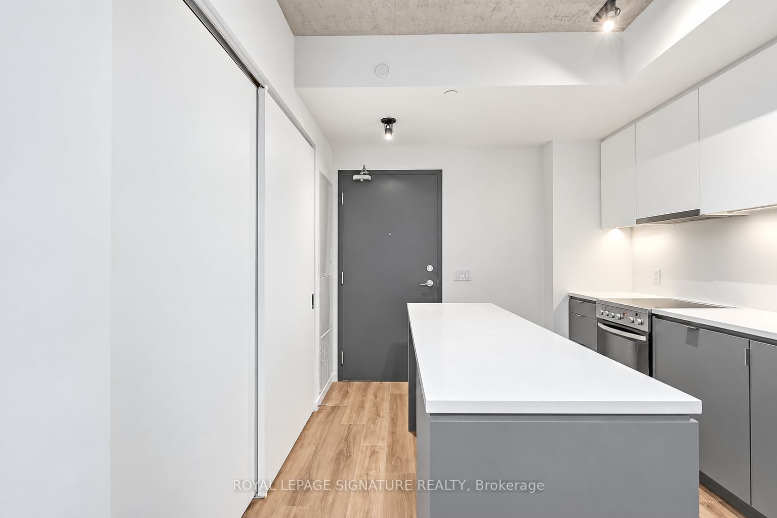 Unit 426 - 7 Smith Crescent, Etobicoke 3