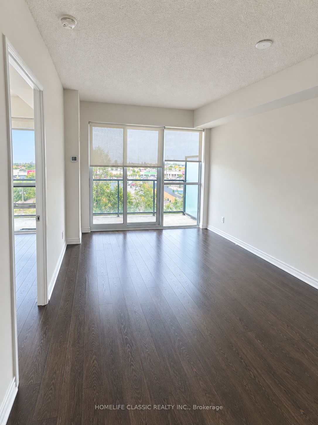 Unit 611 - 15 James Finlay Way, North York 2