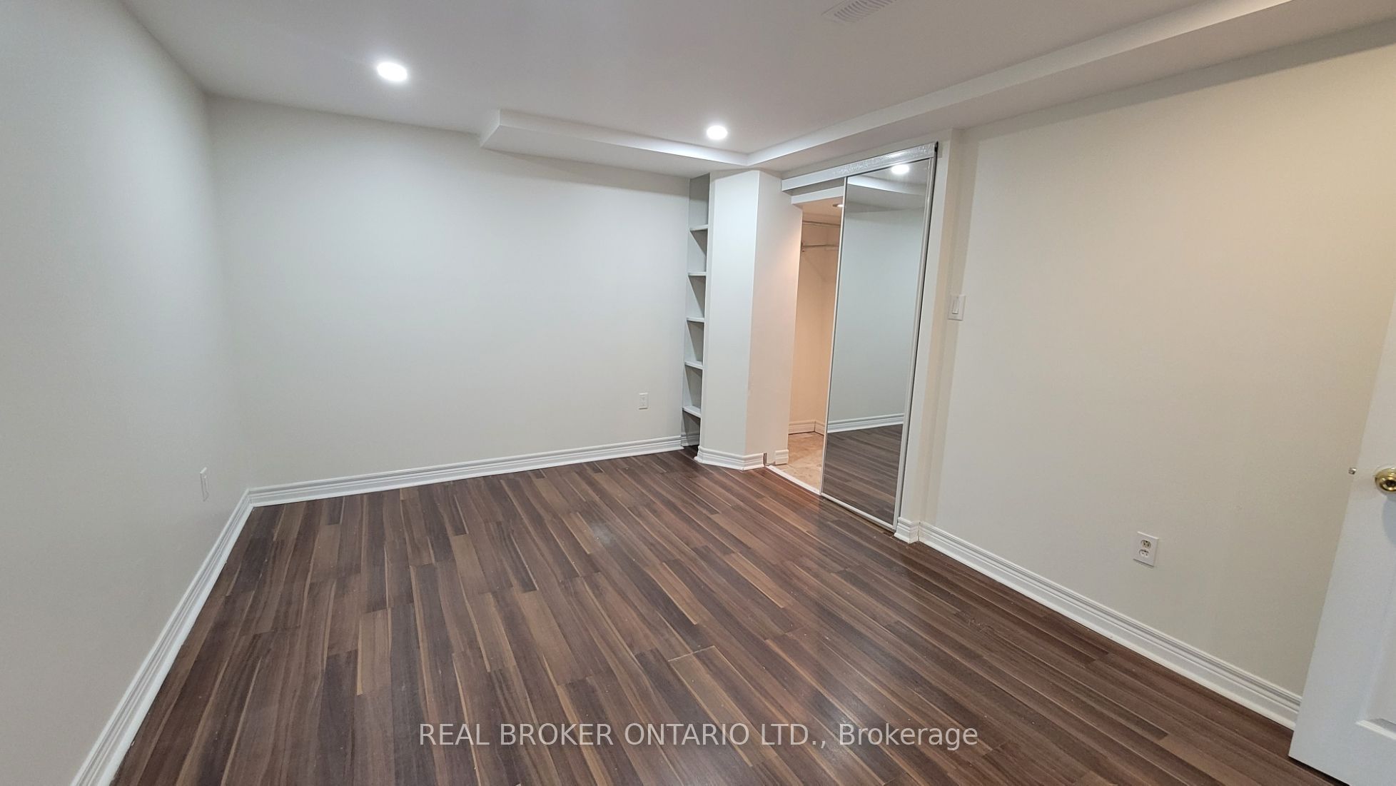 Unit Bsmt - 3298 Cambourne Crescent, Mississauga 4