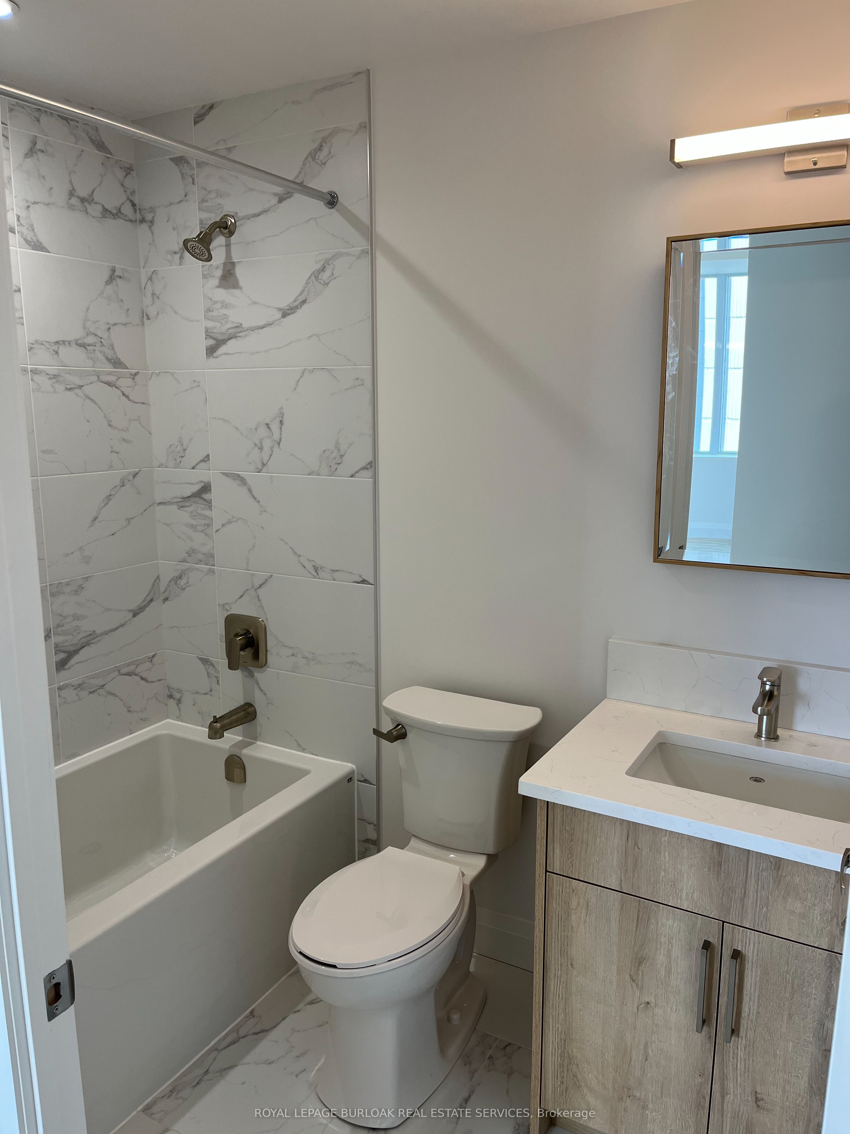 Unit 703 - 500 Brock Avenue, Burlington 4