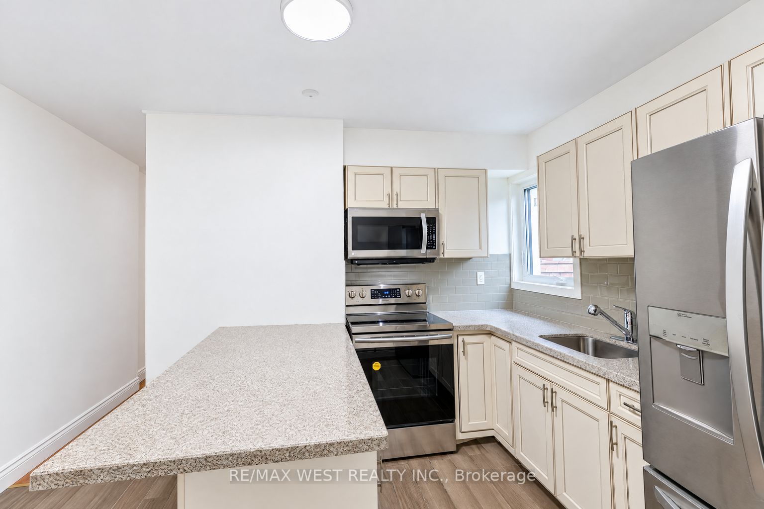 Unit Main - 203 Islington Avenue, Etobicoke 5