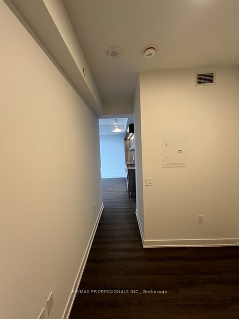 Unit 7004 - 448 Burnhamthorpe Road W, Mississauga 4