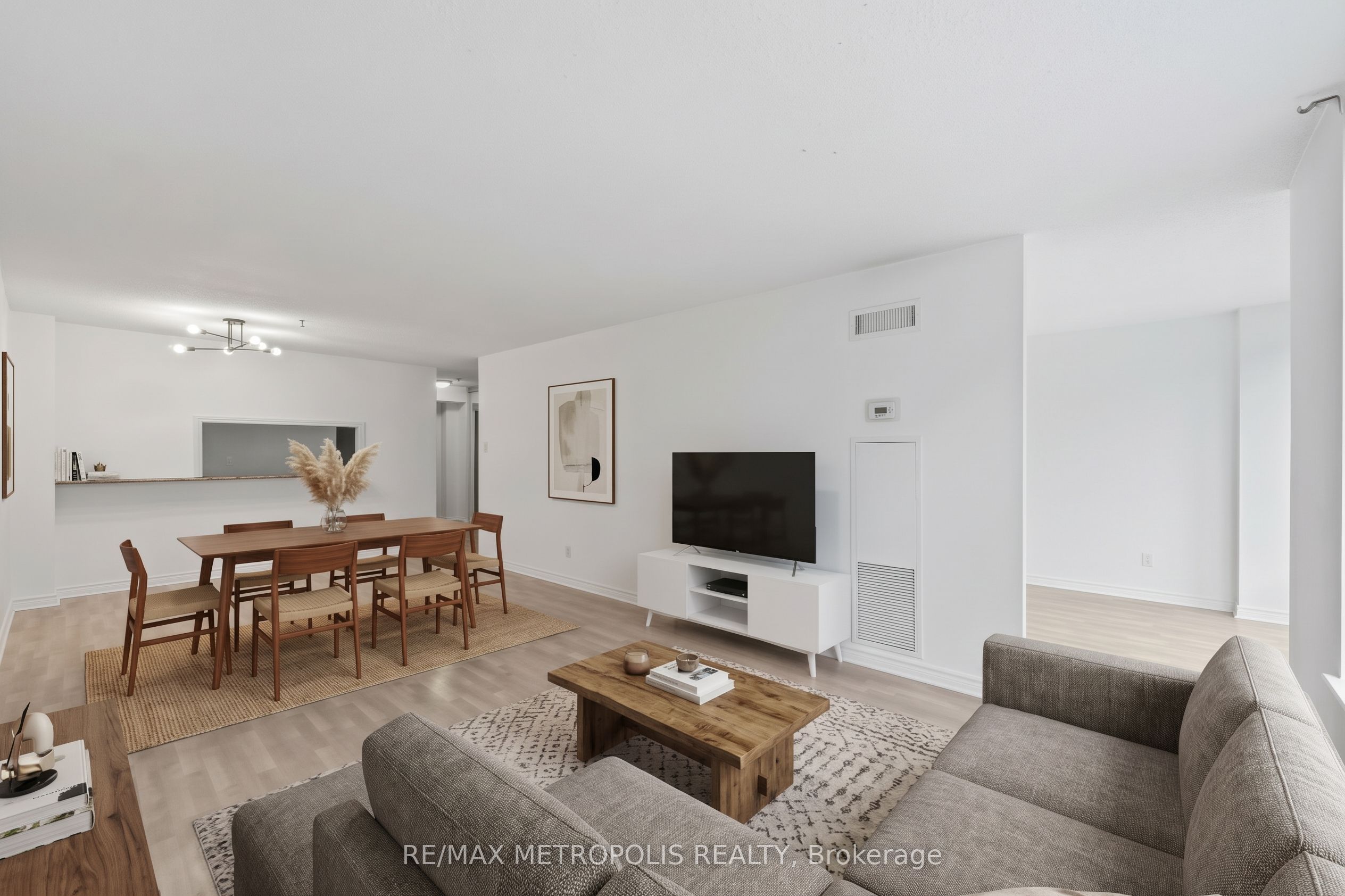 Unit 409 - 1485 Lakeshore Road E, Mississauga 2