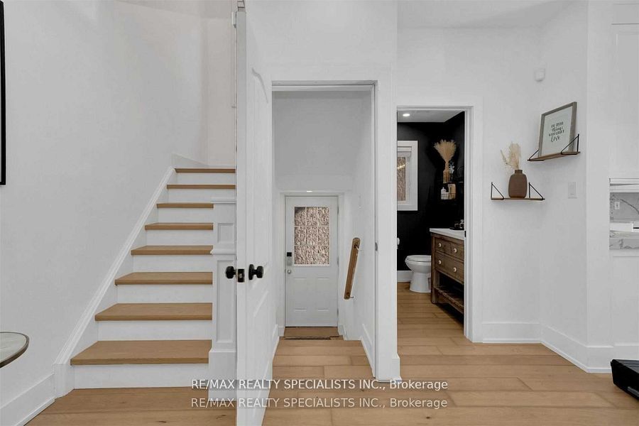 Unit Unit 2 - 7294 Rosehurst Drive, Mississauga 2