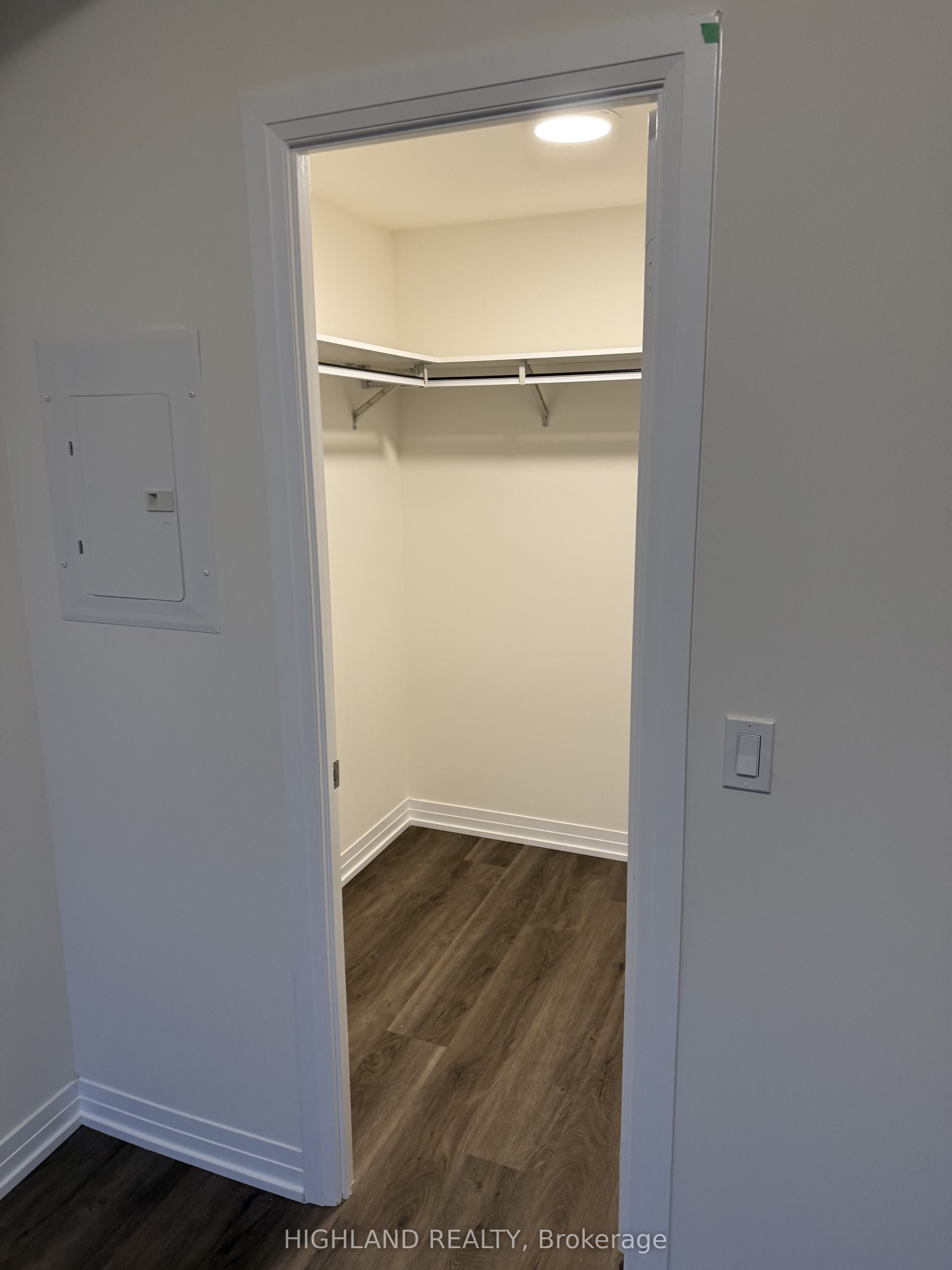 Unit 2208 - 15 Watergarden Drive, Mississauga 3
