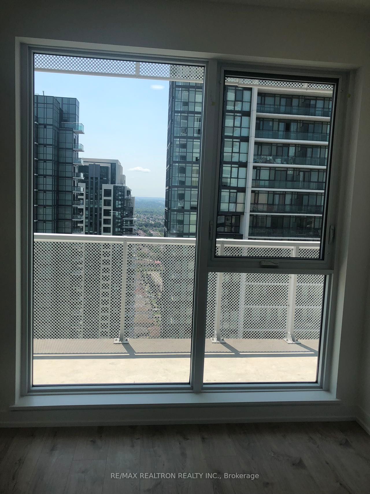 Unit 3301 - 4065 Confederation Parkway, Mississauga 4