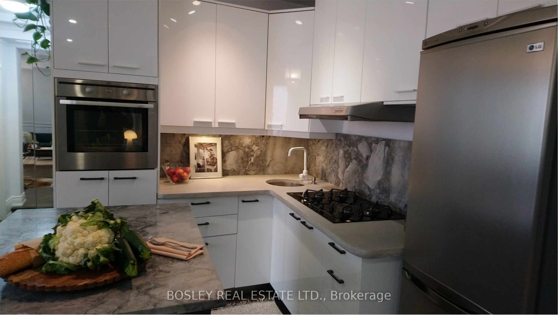 Unit 1 - 11 Boustead Avenue, Toronto 3