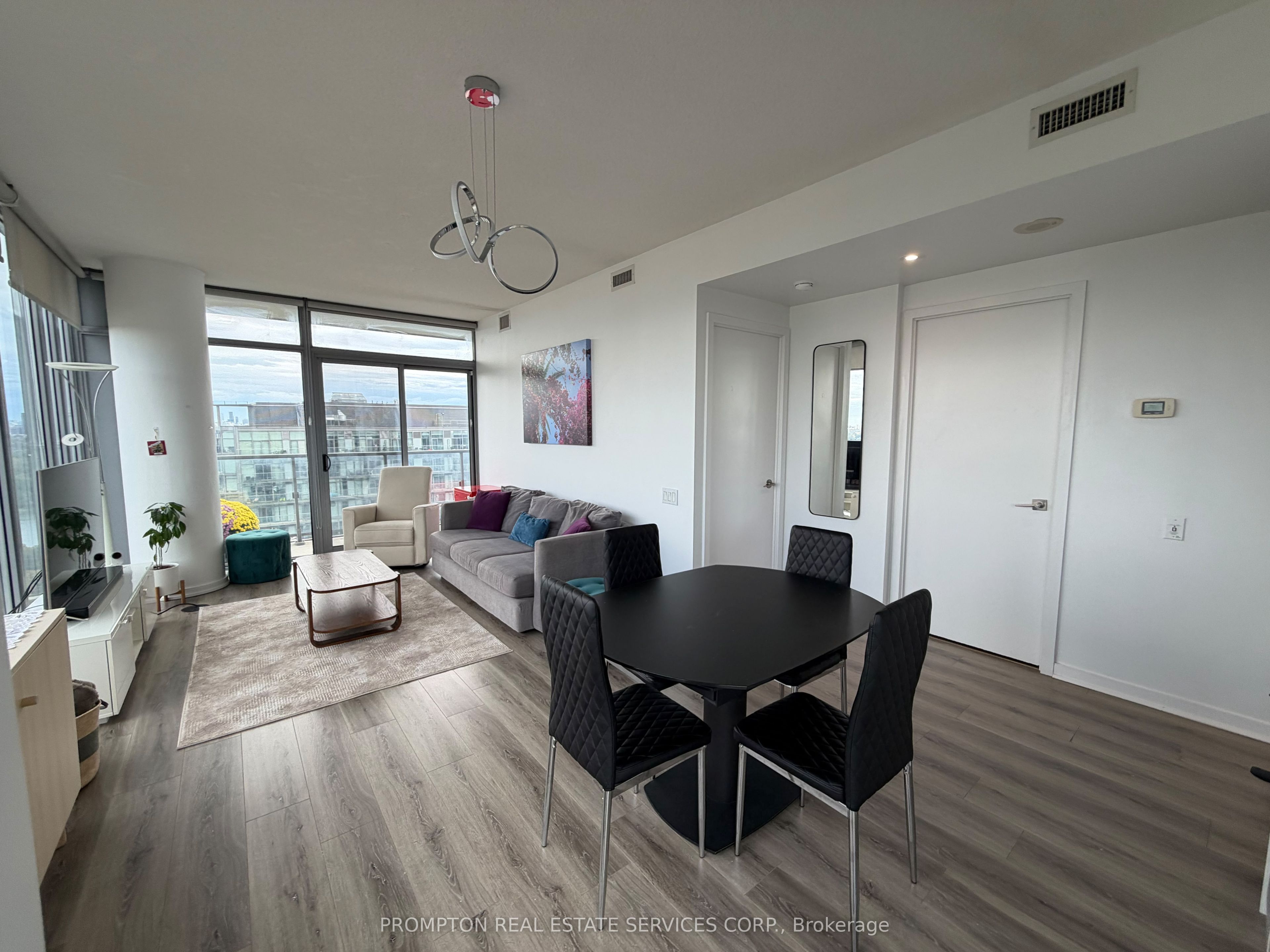 Unit 3011 - 105 The Queensway, Toronto 2