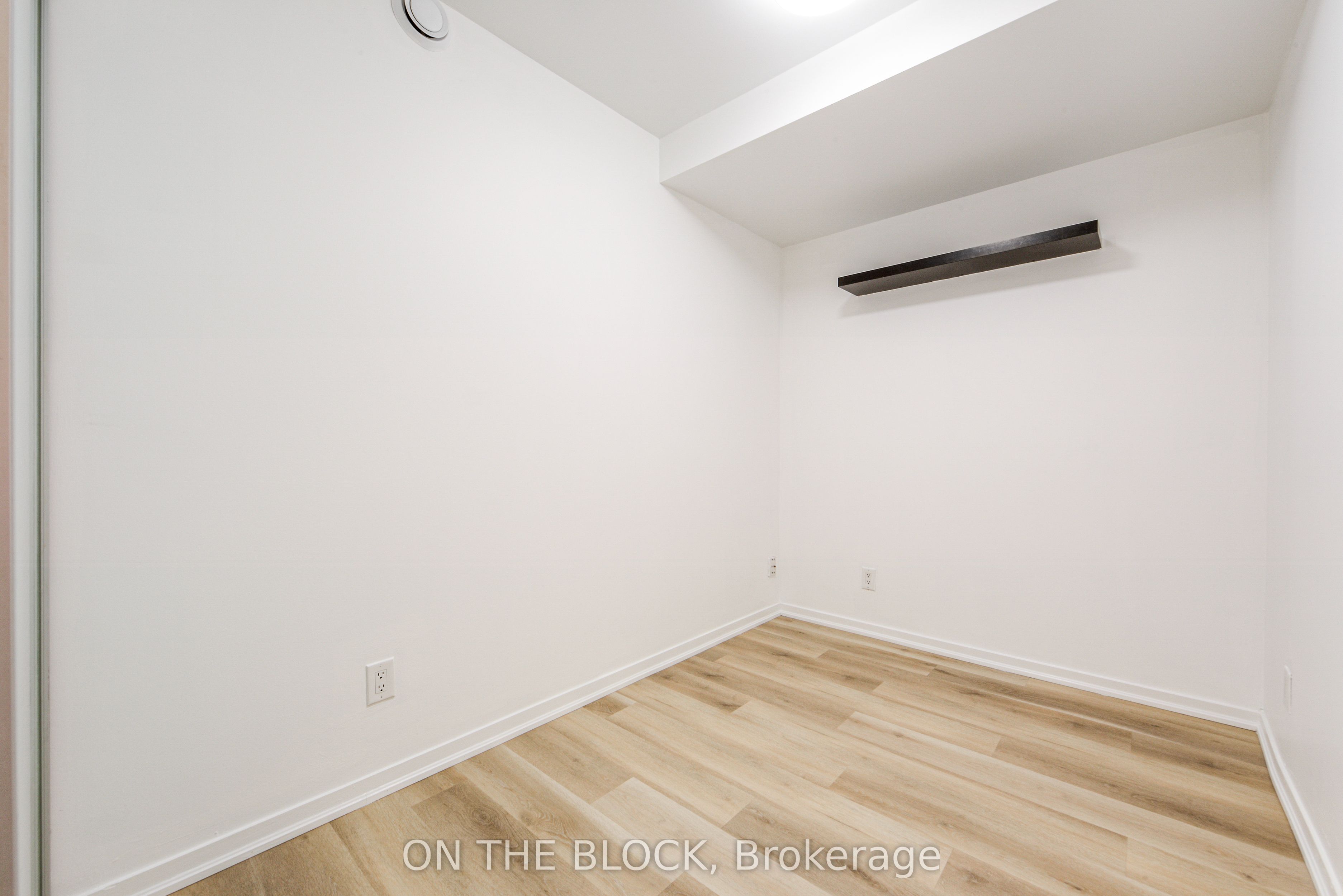 Unit 302 - 38 Joe Shuster Way, Toronto 2