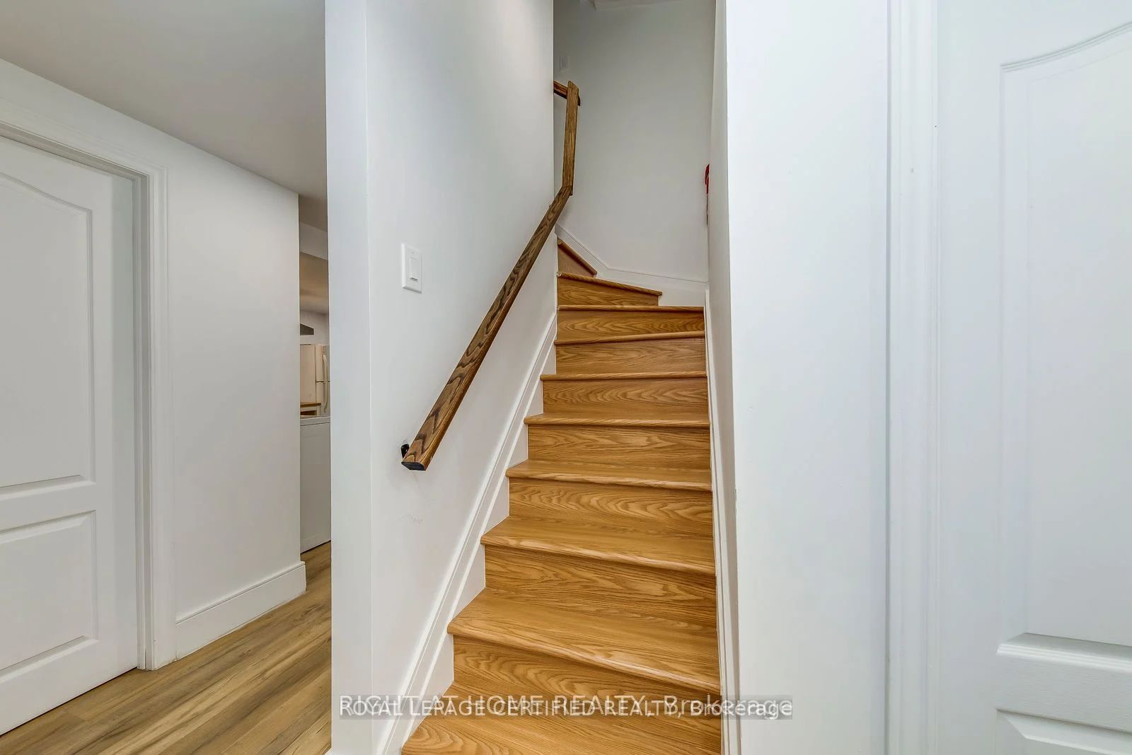 Unit Bsmt - 4230 Credit Pointe Drive, Mississauga 3