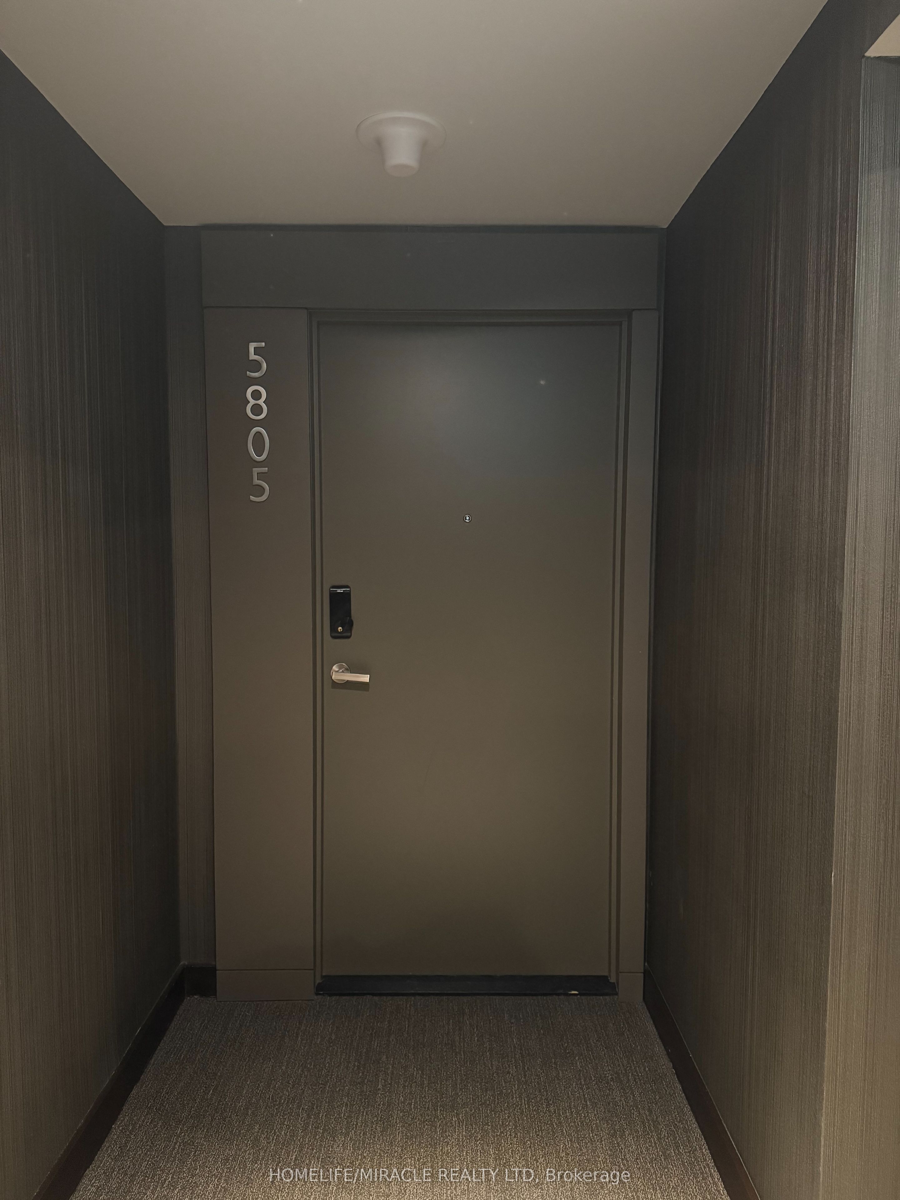 Unit 5805 - 448 Burnhamthorpe Road, Mississauga 2