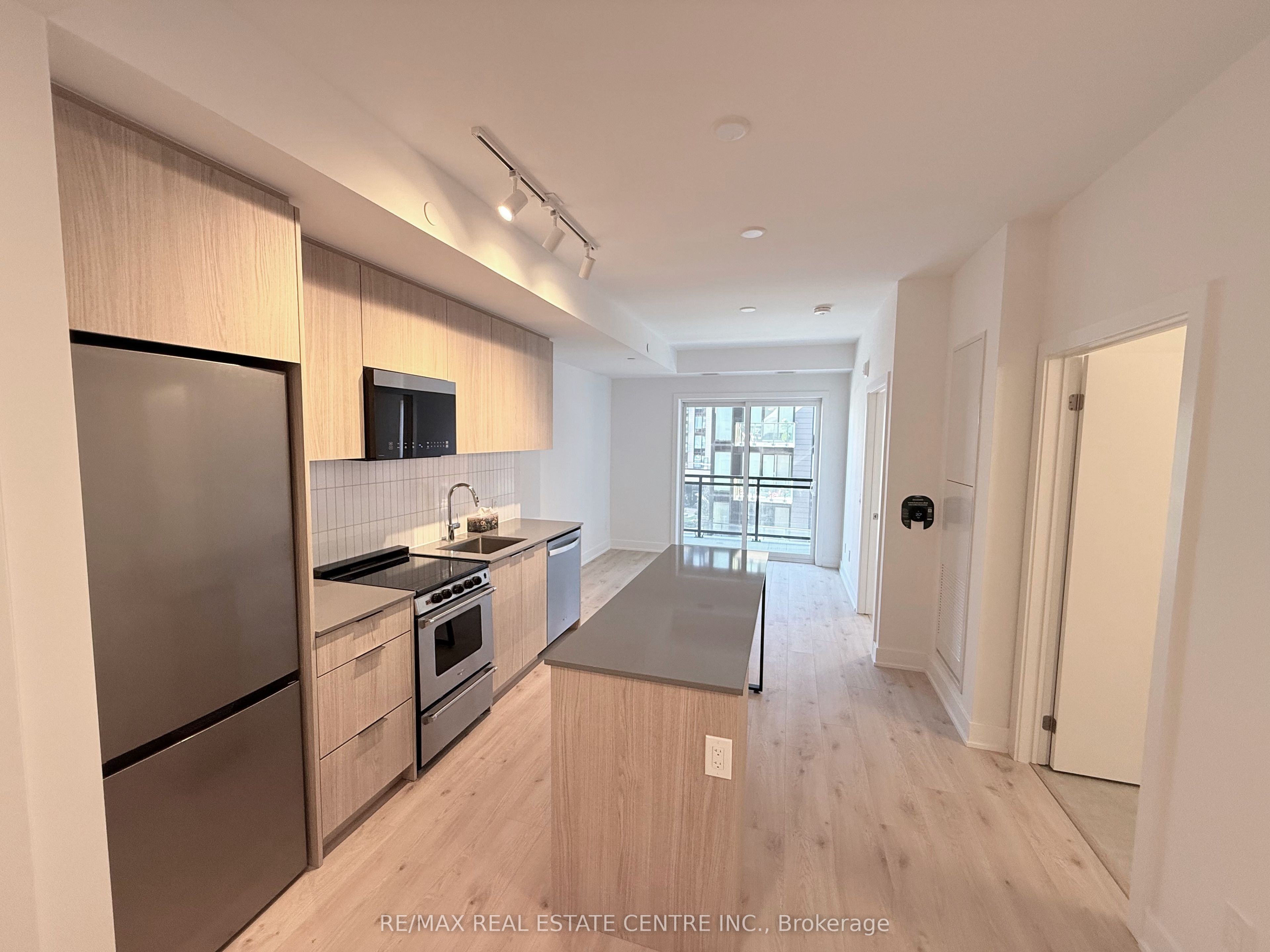 Unit 411 - 3008 William Cutmore Boulevard, Oakville 4