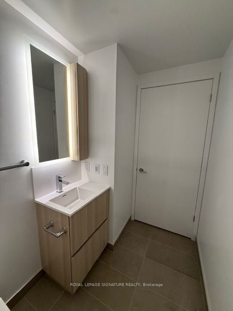 Unit 711 - 251 Masonry Way, Mississauga 5
