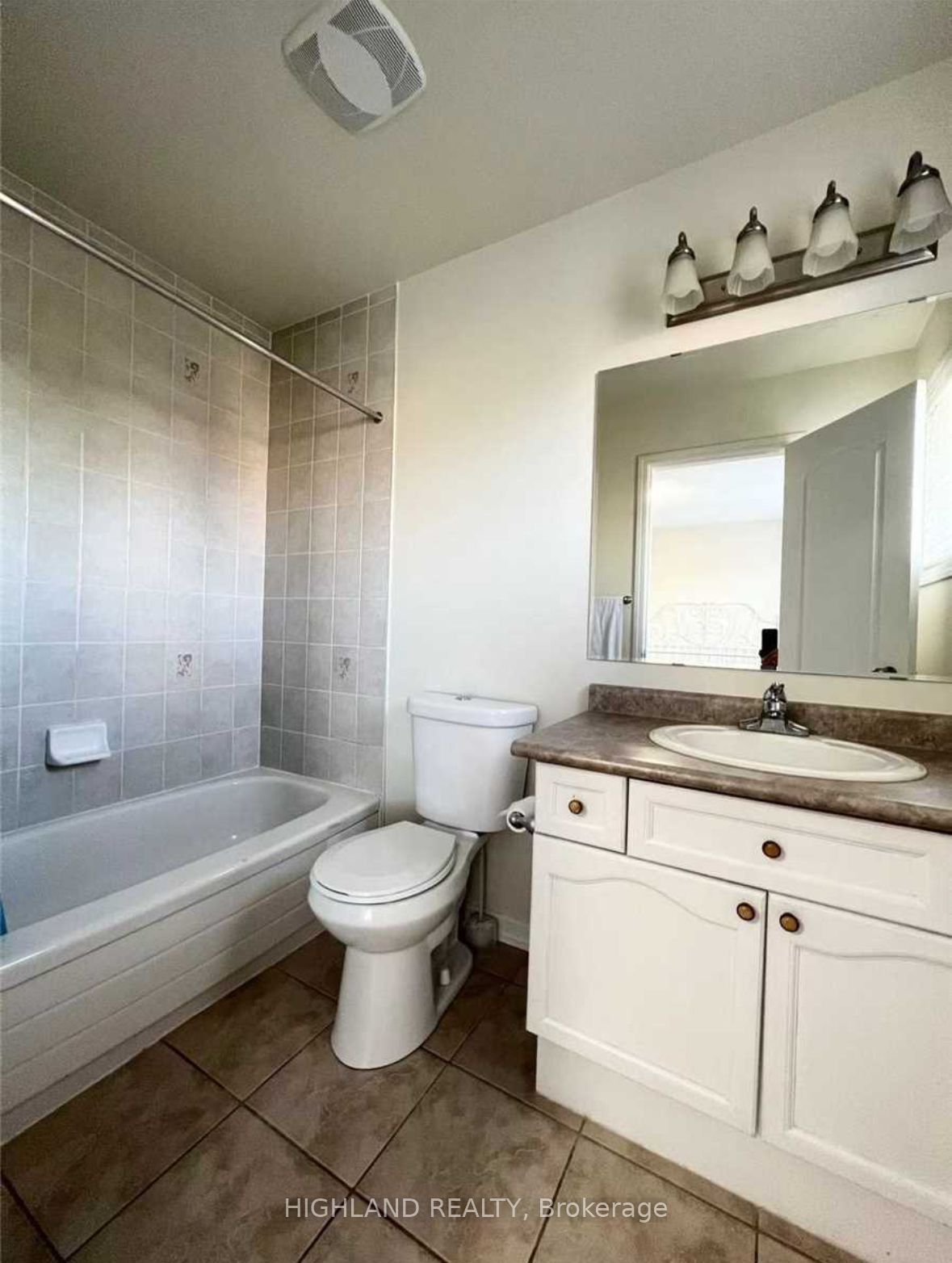 2109 Grand Oak Trail, Oakville 5