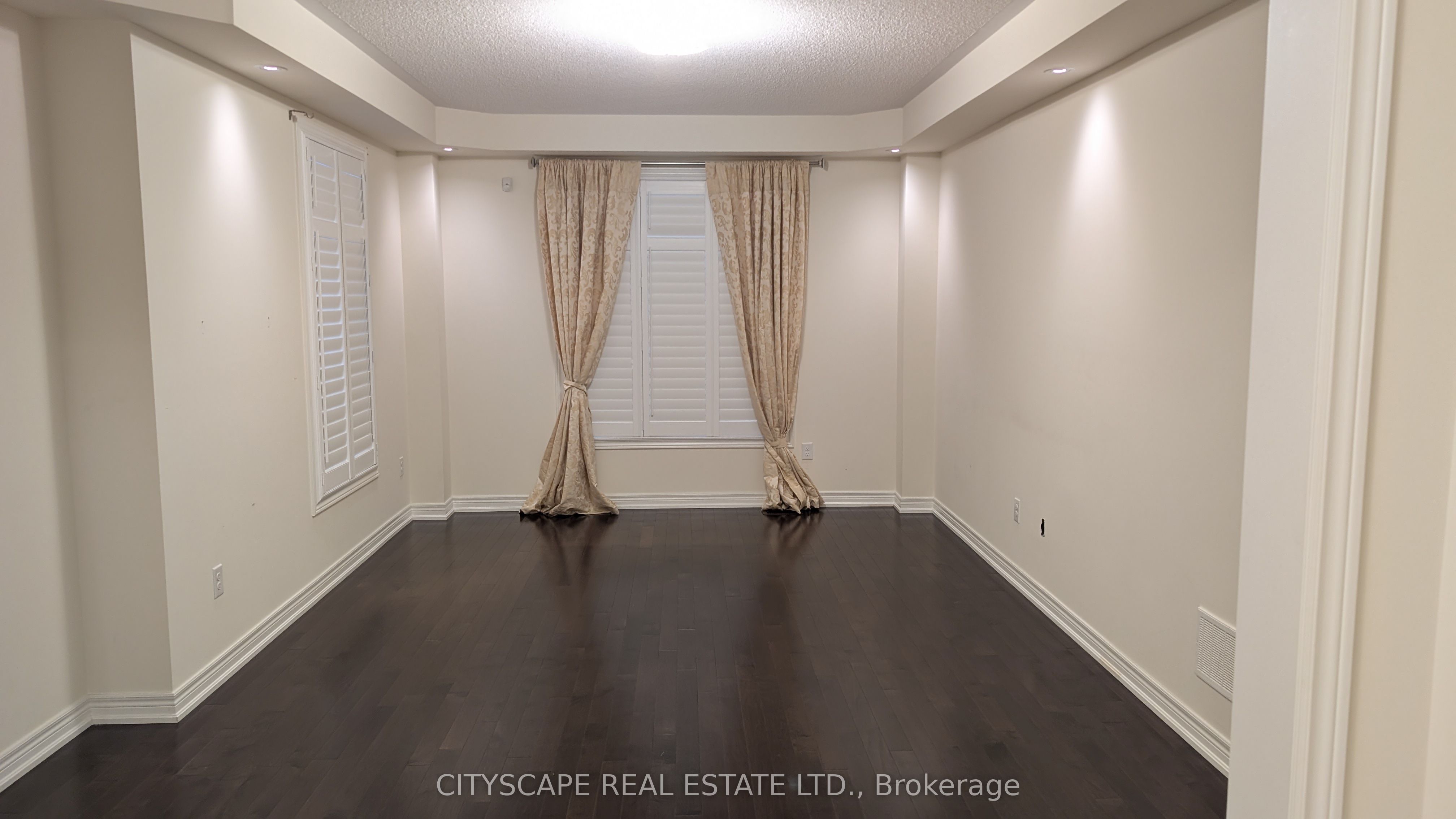 5567 Oscar Peterson Boulevard, Mississauga 5