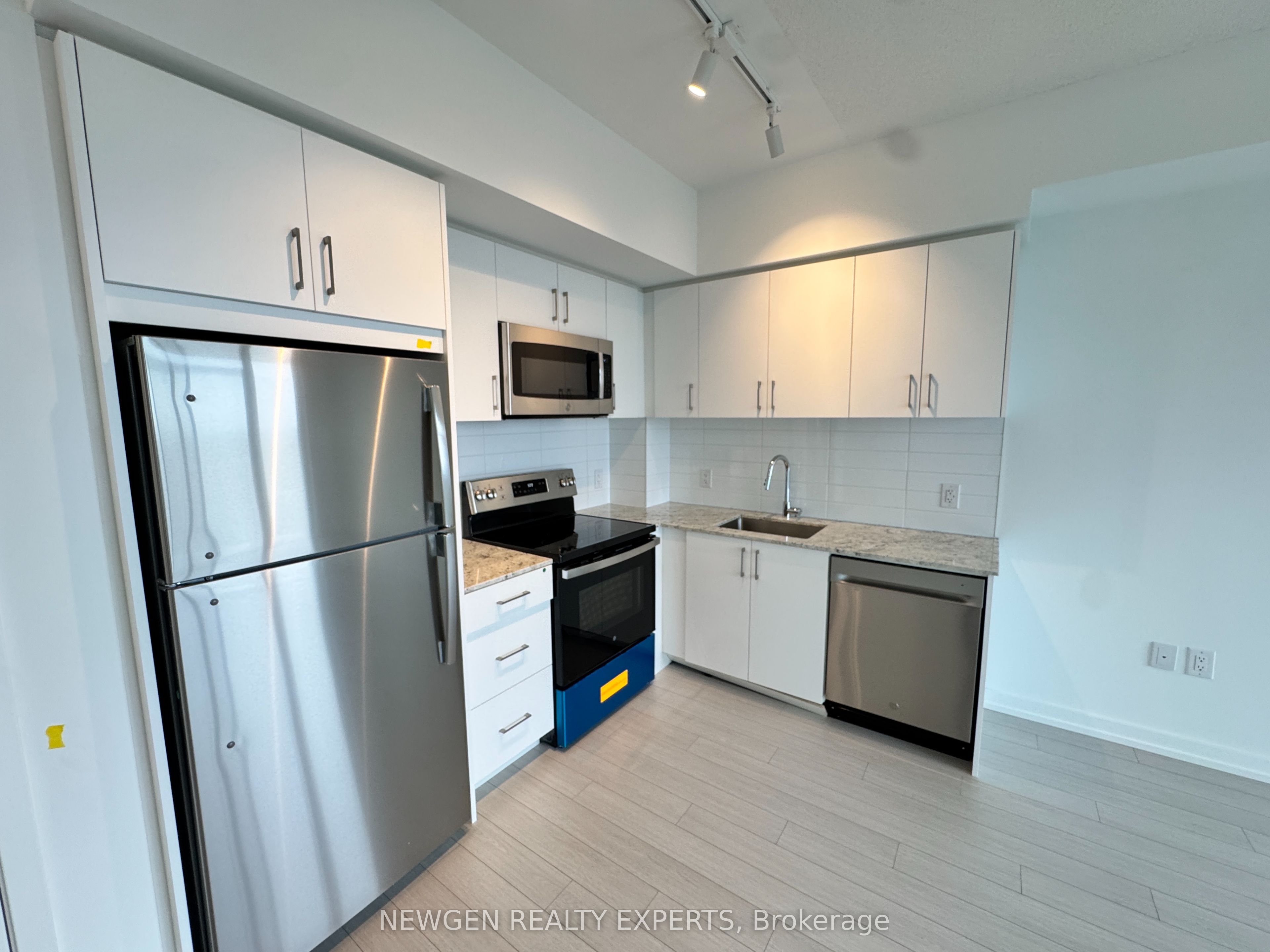 Unit 2103 - 4010 Eglinton Avenue W, Etobicoke 4