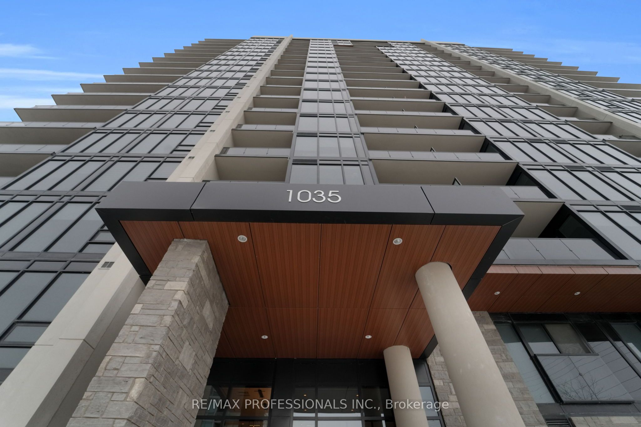 Unit 1402 - 1035 Southdown Road, Mississauga 2