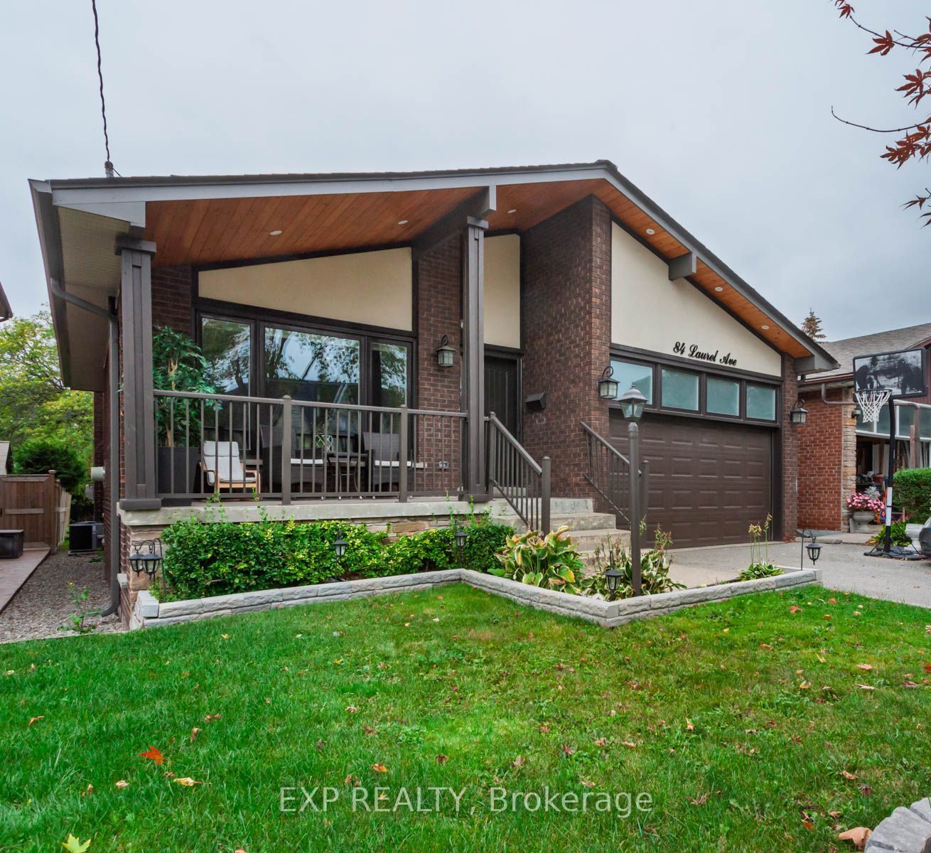 Unit Unit B - 84 Laurel Avenue, Etobicoke 2