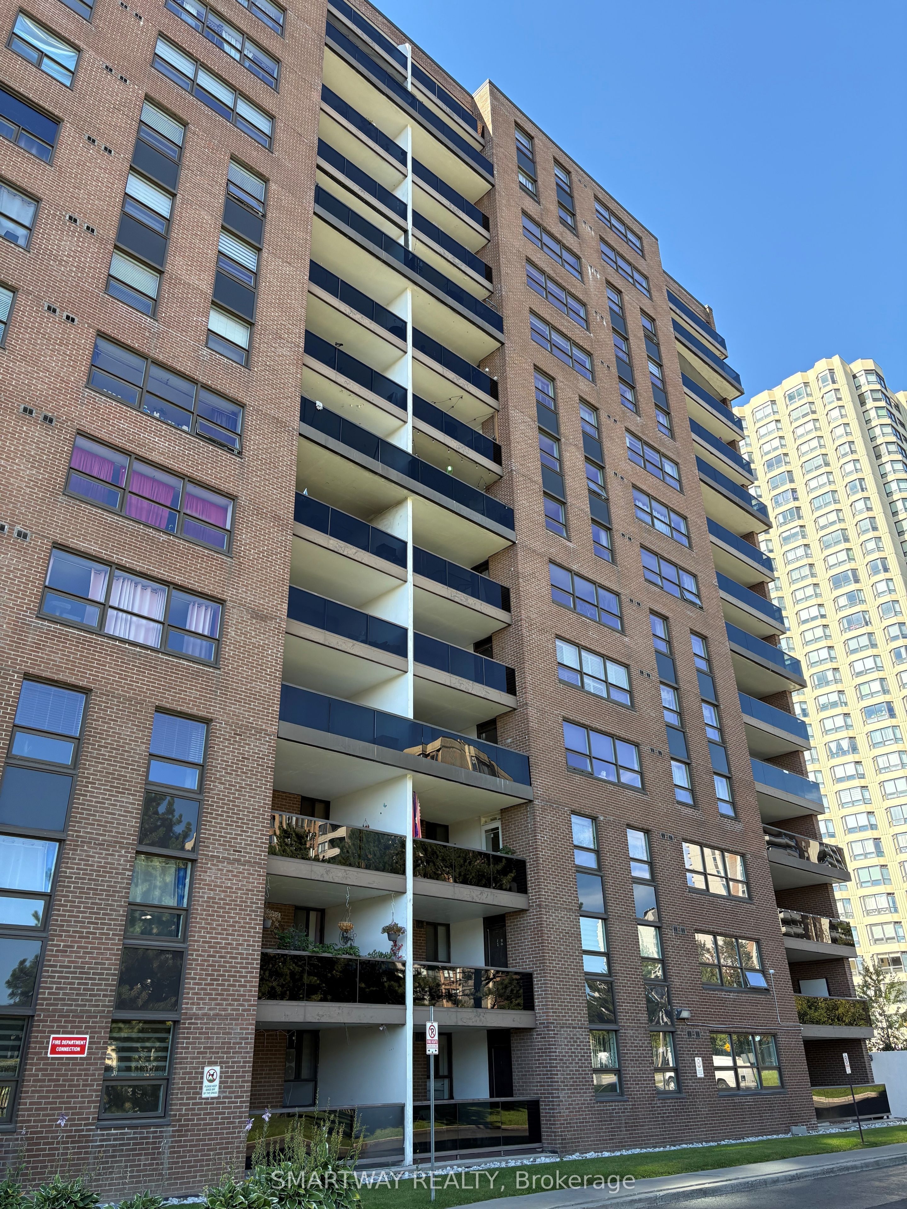Unit 507 - 4 Lisa Street, Brampton 2