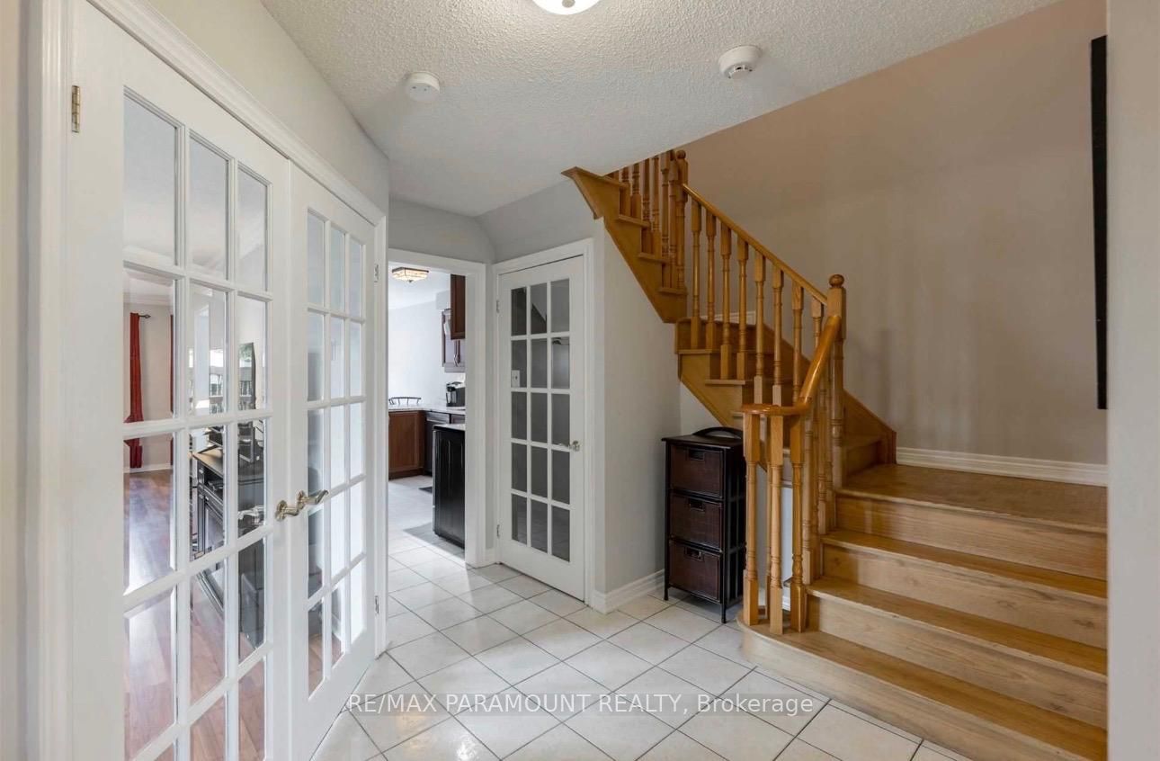 26 Ural Circle, Brampton 2