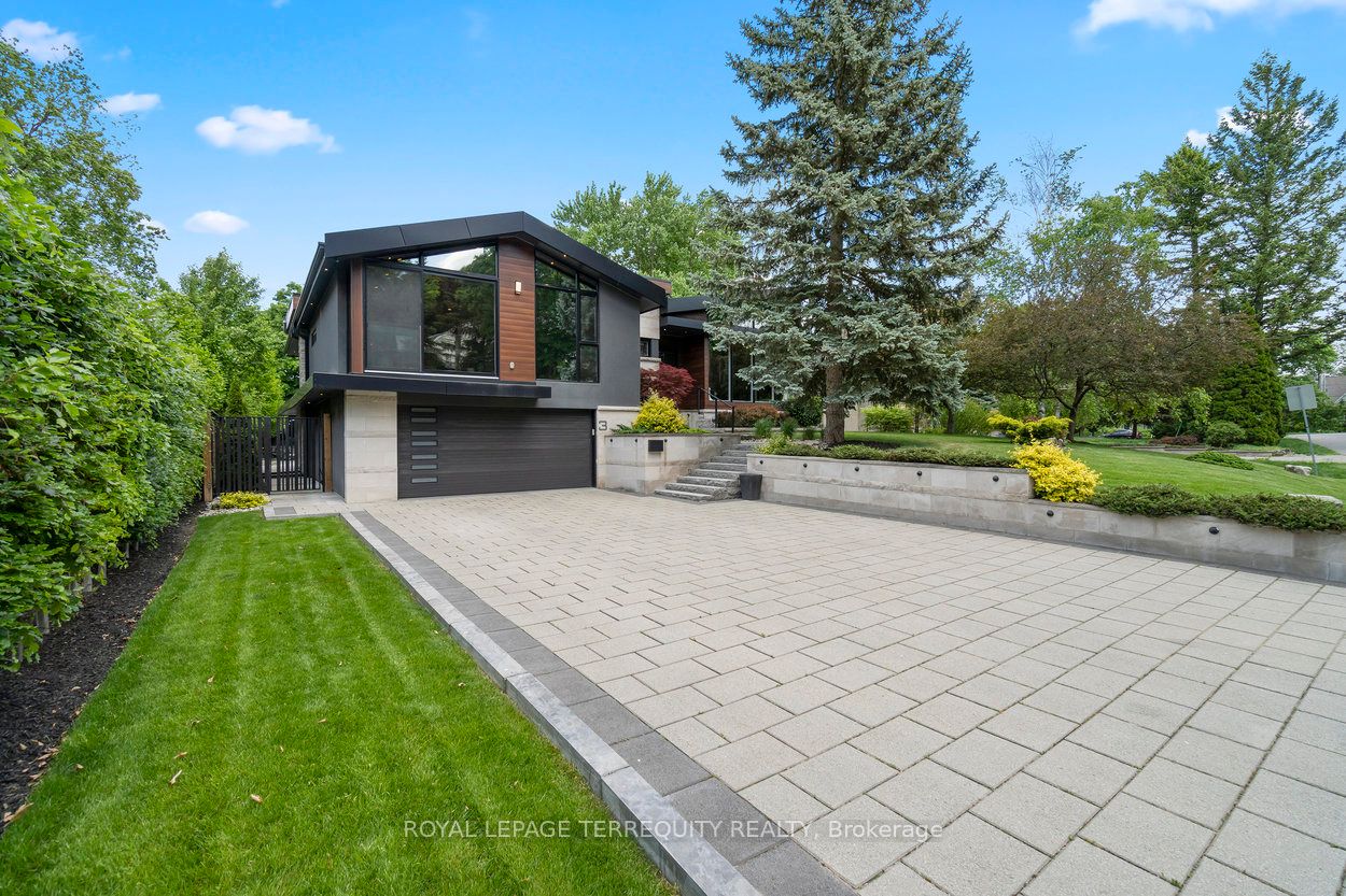 3 Edenbrook Hill, Etobicoke, Ontario M9A3Z5 Sold History HouseSigma