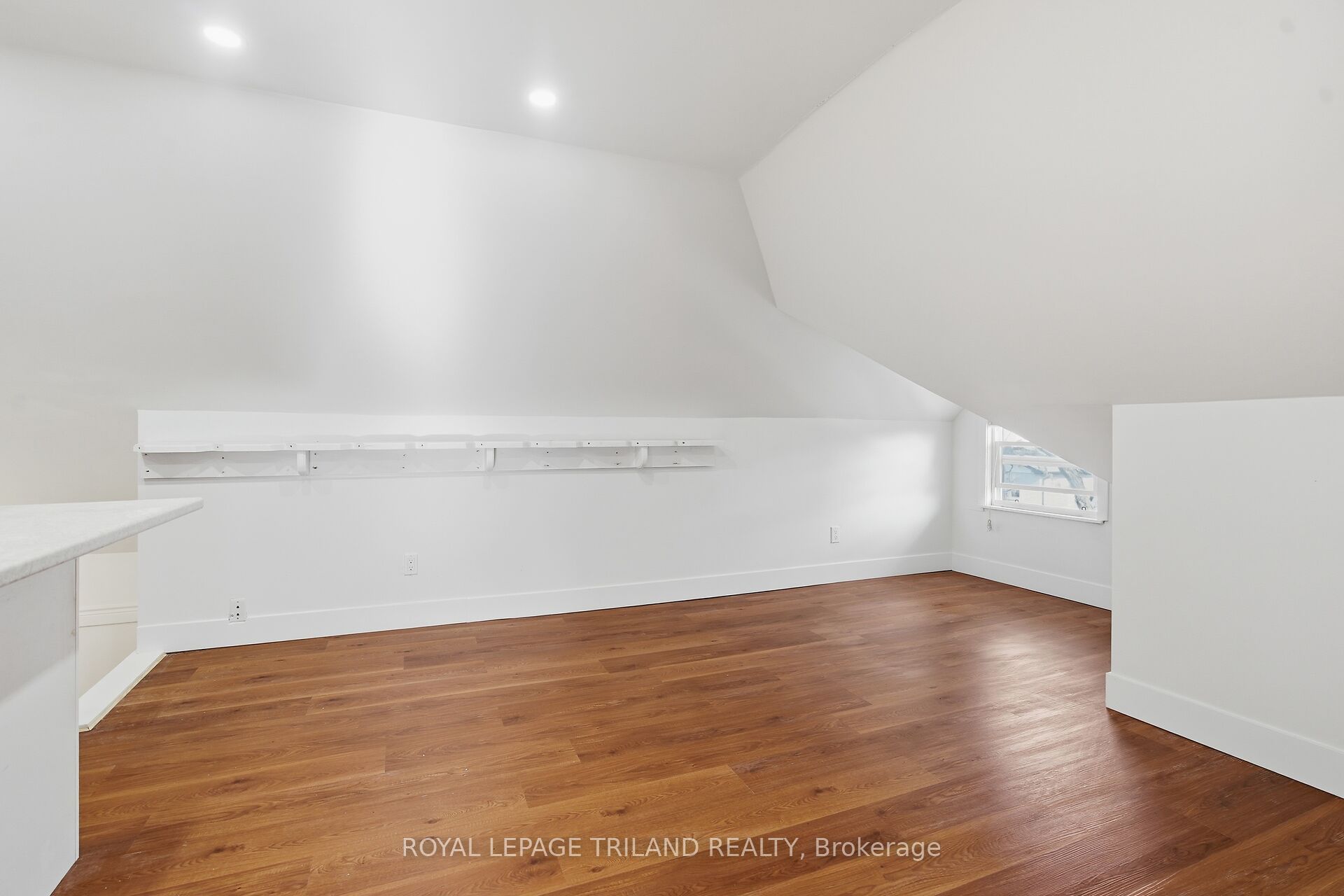 Unit 1 - 22 Mitchell Street, St. Thomas 4