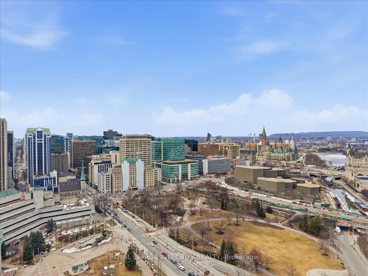 Unit 909 - 161 Laurier Avenue W, Ottawa 4
