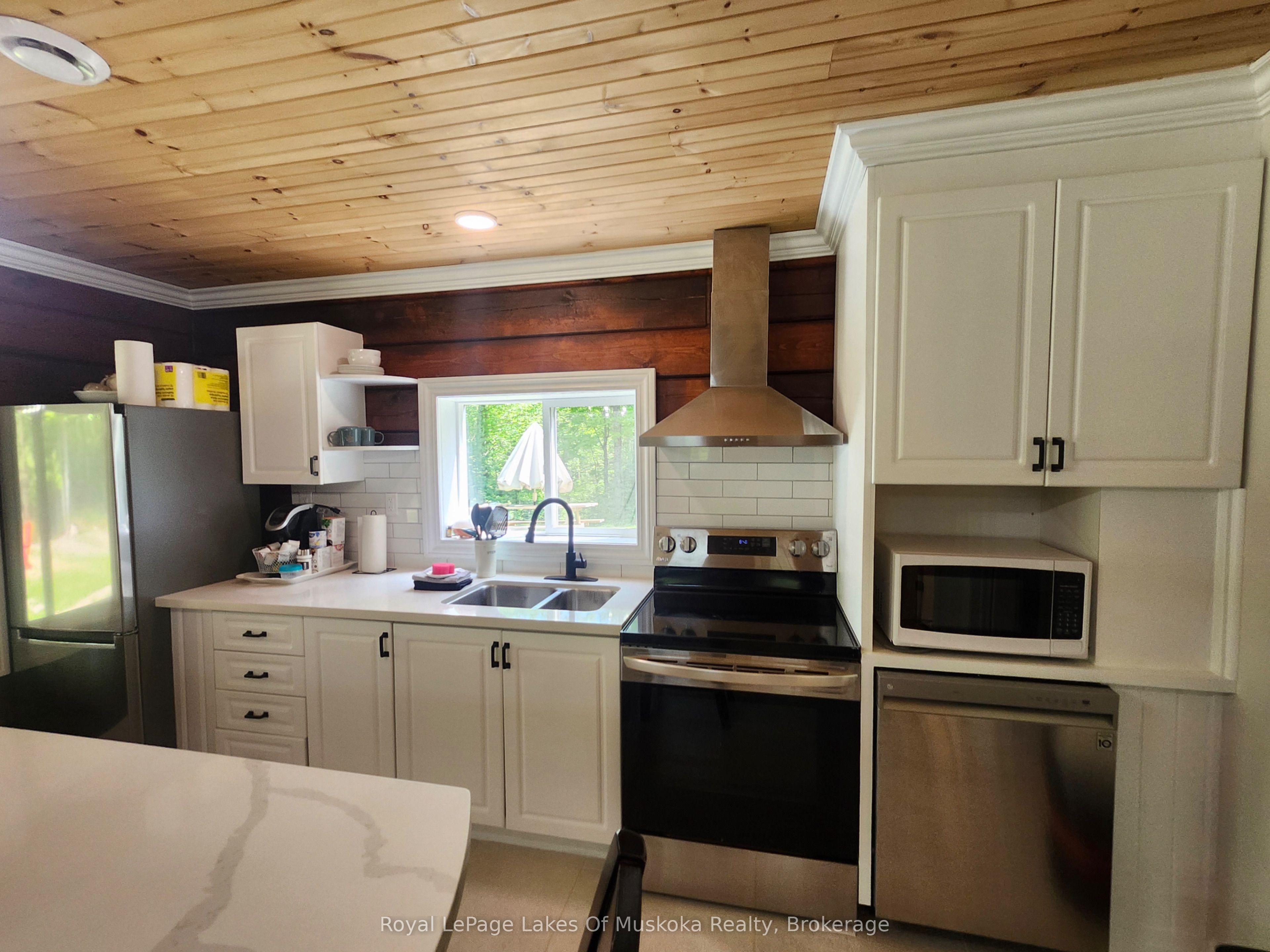 3997 Chetwynd Road, Kearney 2