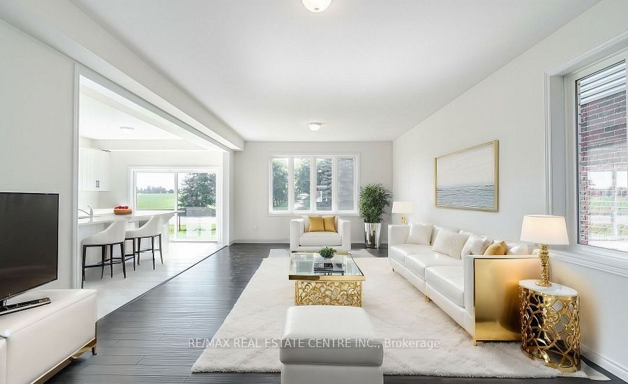 Unit Upper - 36 Henry Maracle Street, North Dumfries 3